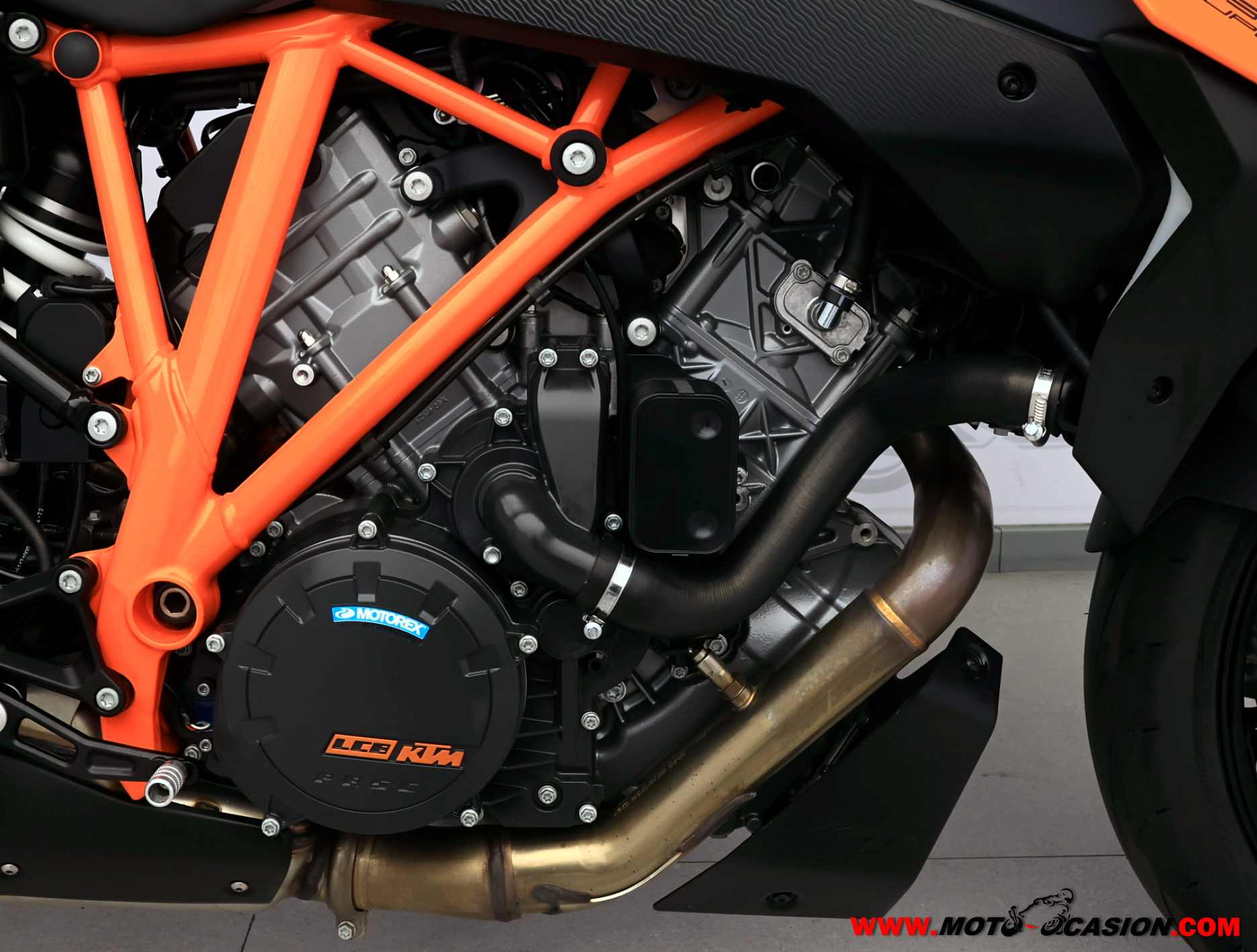 KTM 1290 SUPER DUKE GT (copia)