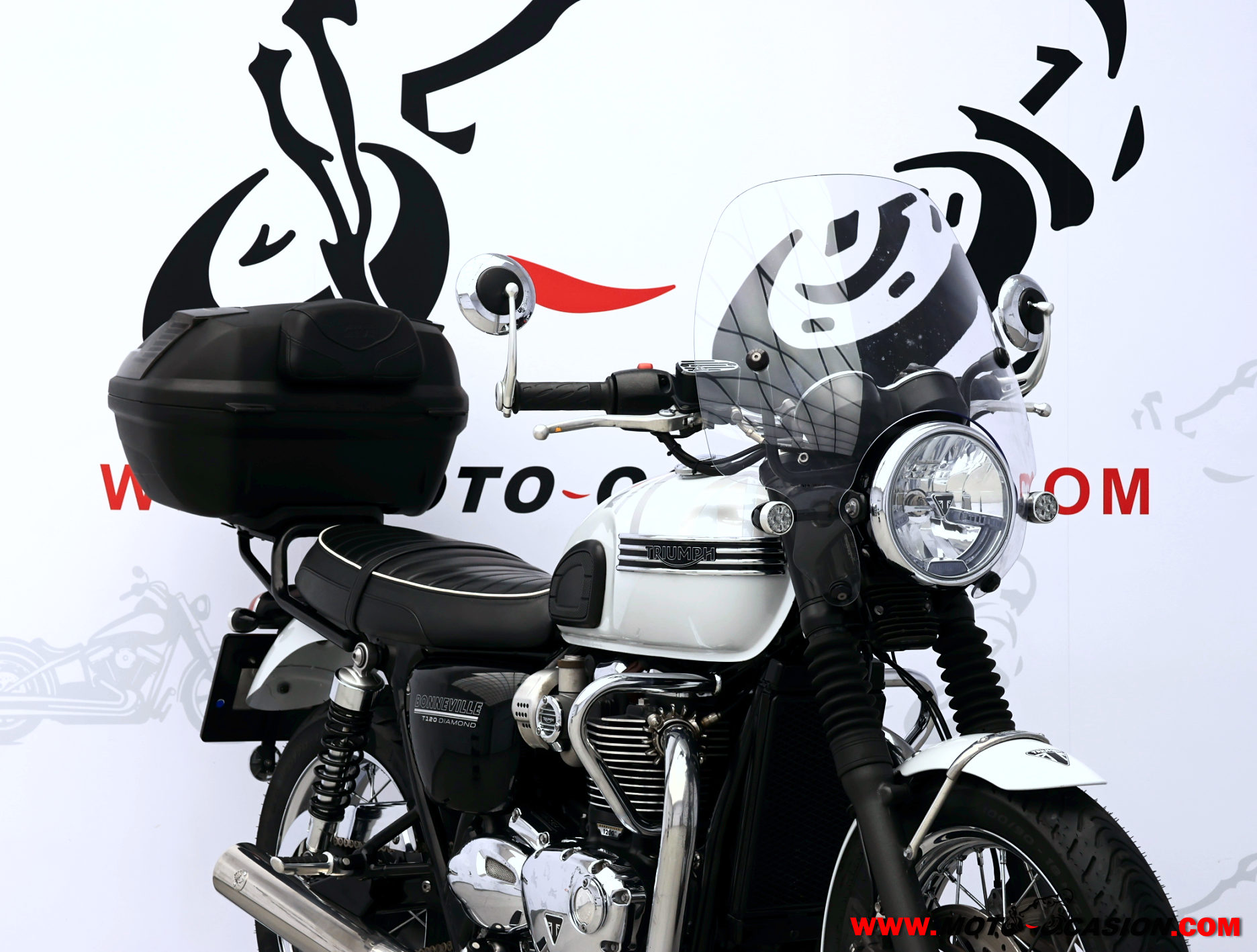 TRIUMPH BONNEVILLE T120 BLACK ¿A2? (copia)