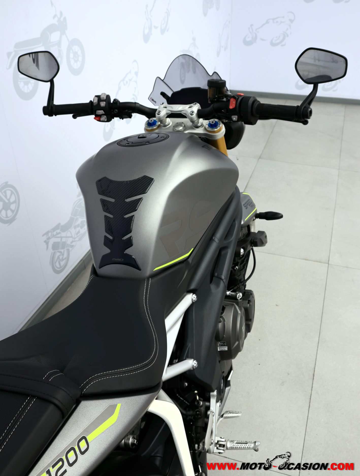 TRIUMPH SPEED TRIPLE 1200 RS