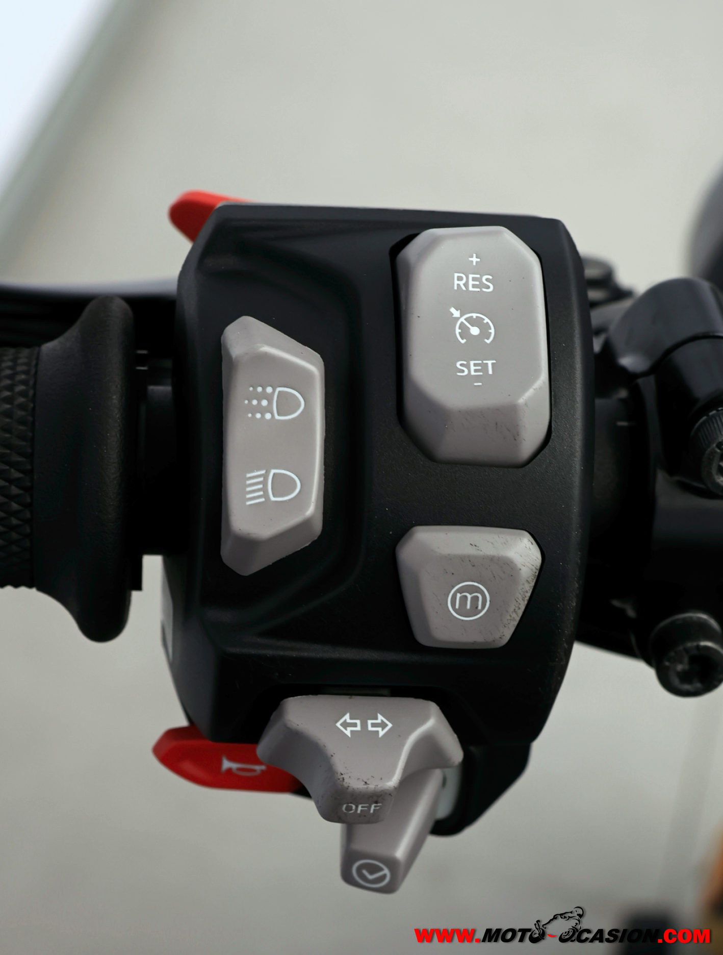 TRIUMPH SPEED TRIPLE 1200 RS
