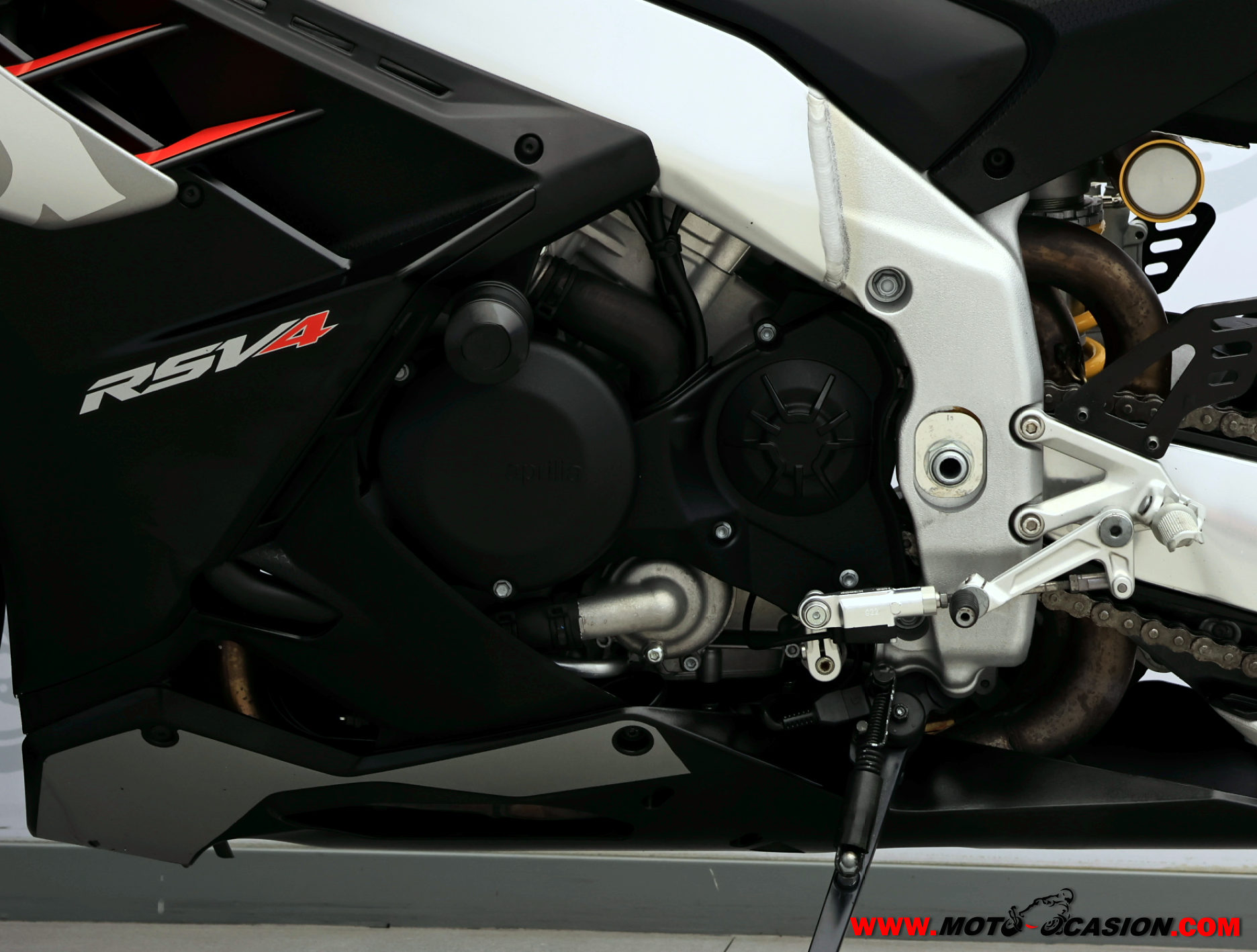 APRILIA RSV4