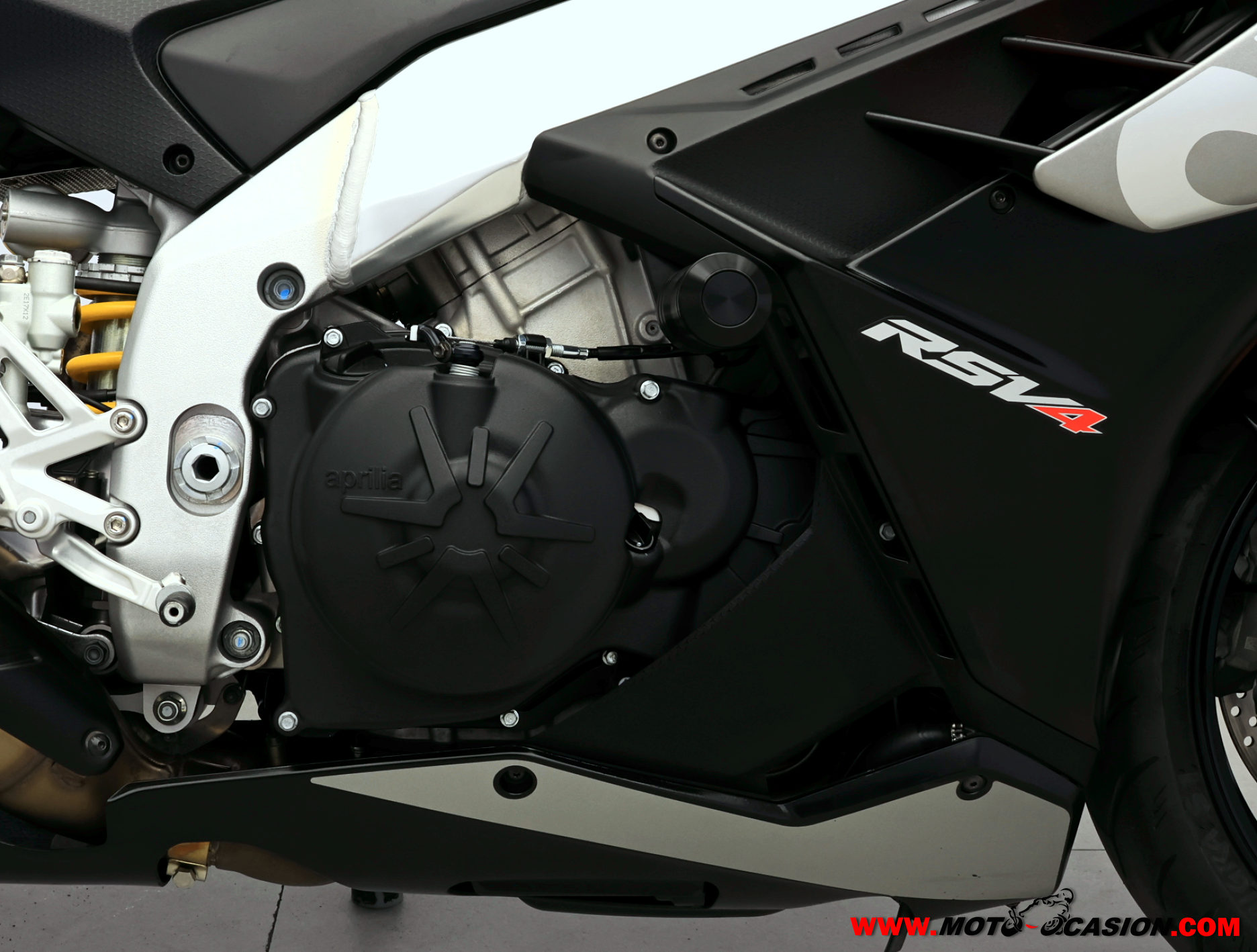 APRILIA RSV4