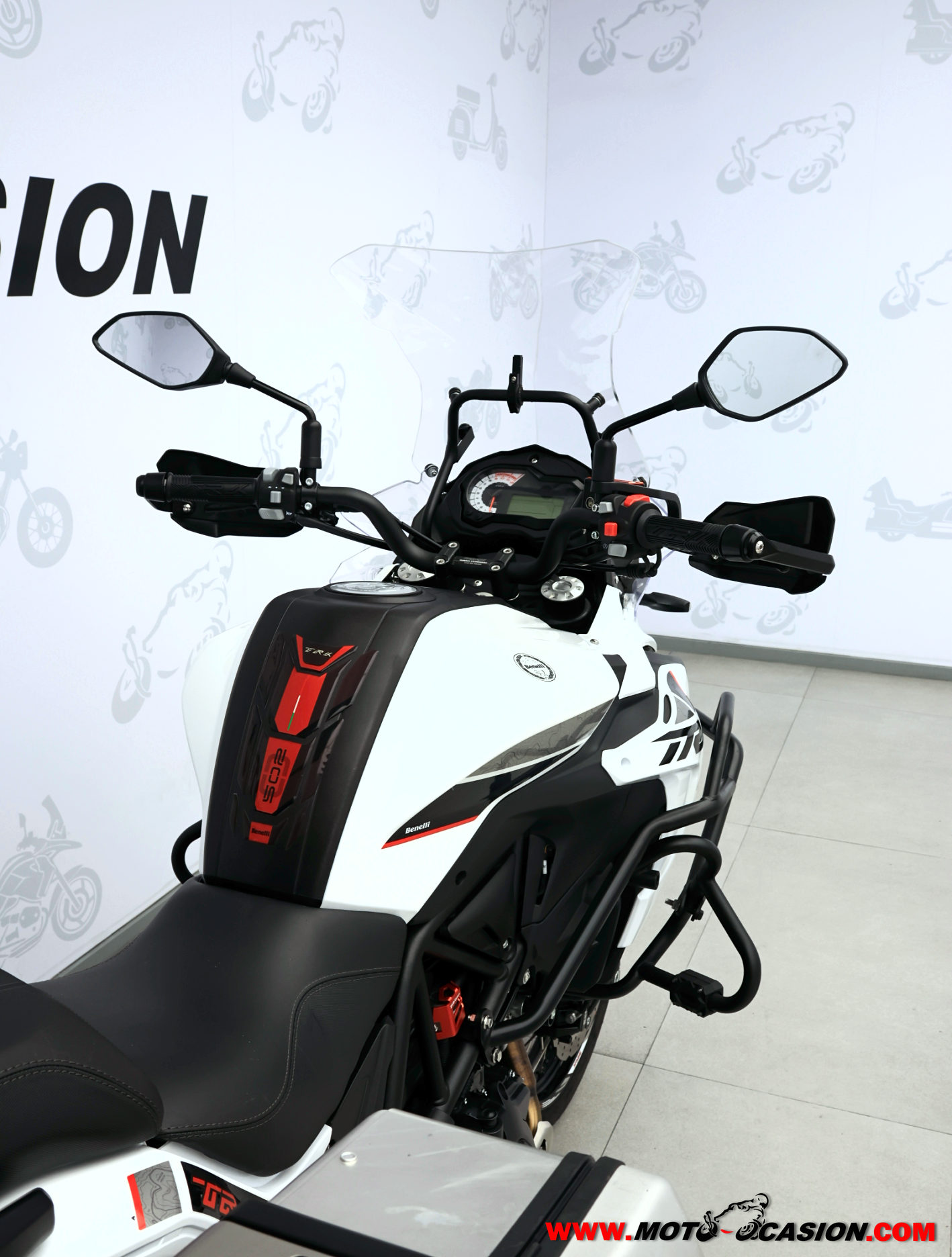 BENELLI TRK 502 X -APTA A2- (copia)