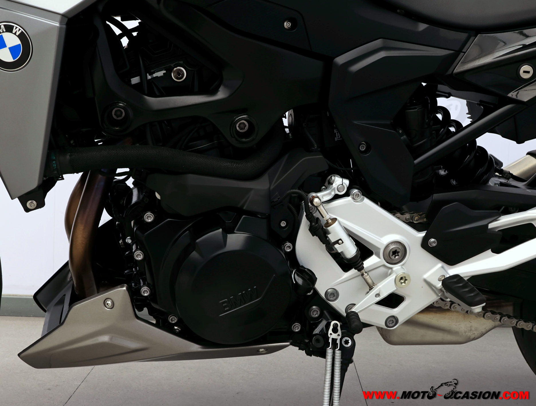 BMW F 900 R