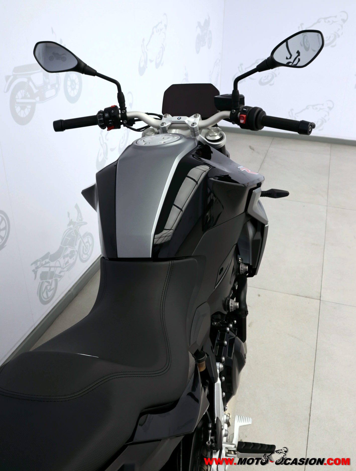 BMW F 900 R (copia)