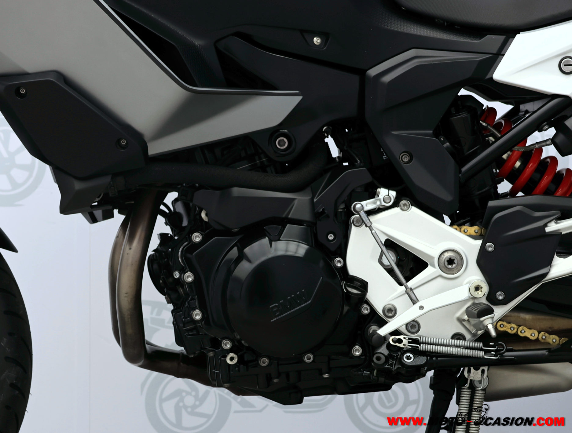 BMW F 900 XR