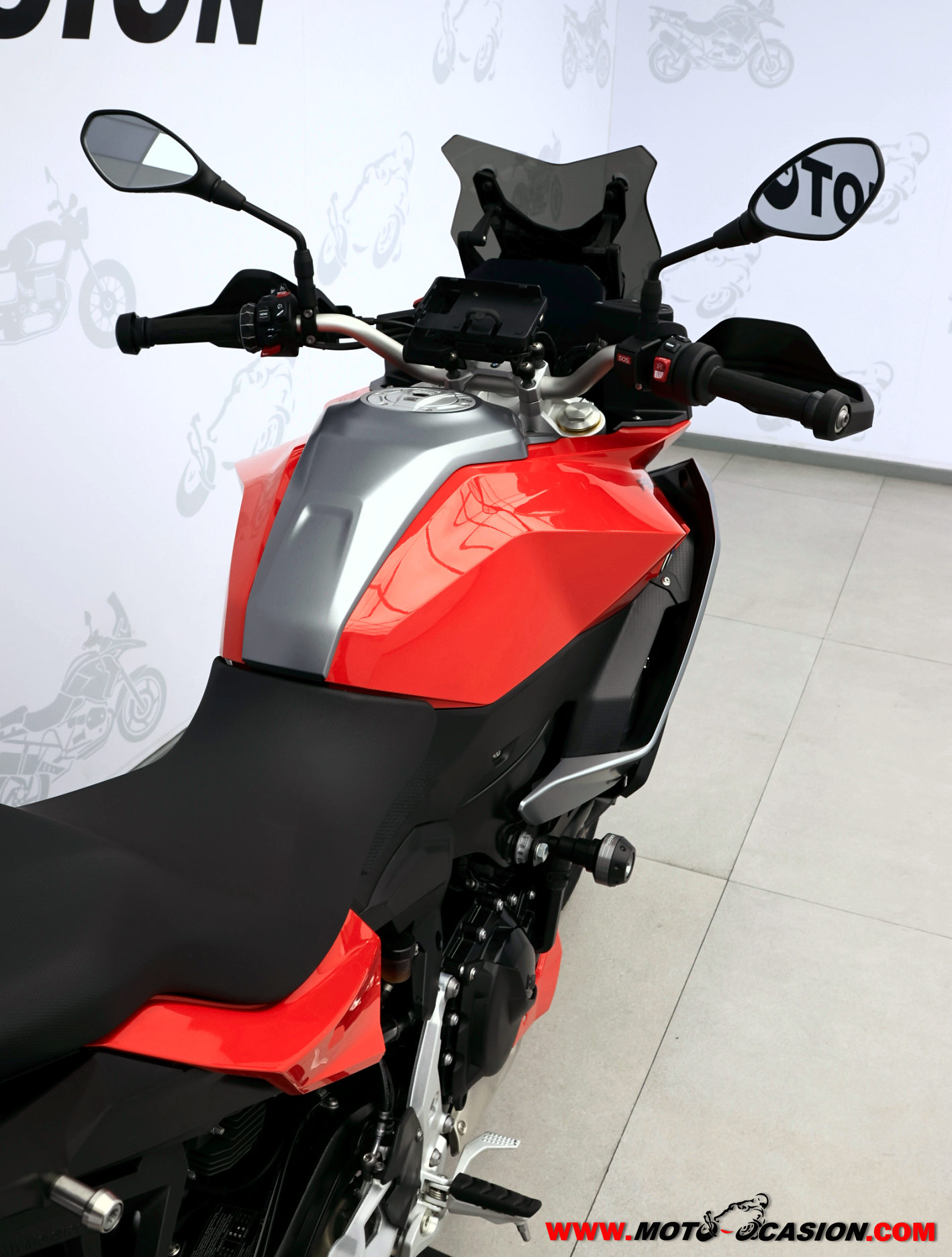 BMW F 900 XR