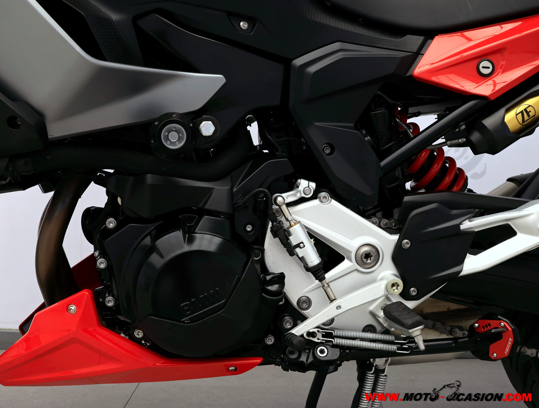 BMW F 900 XR