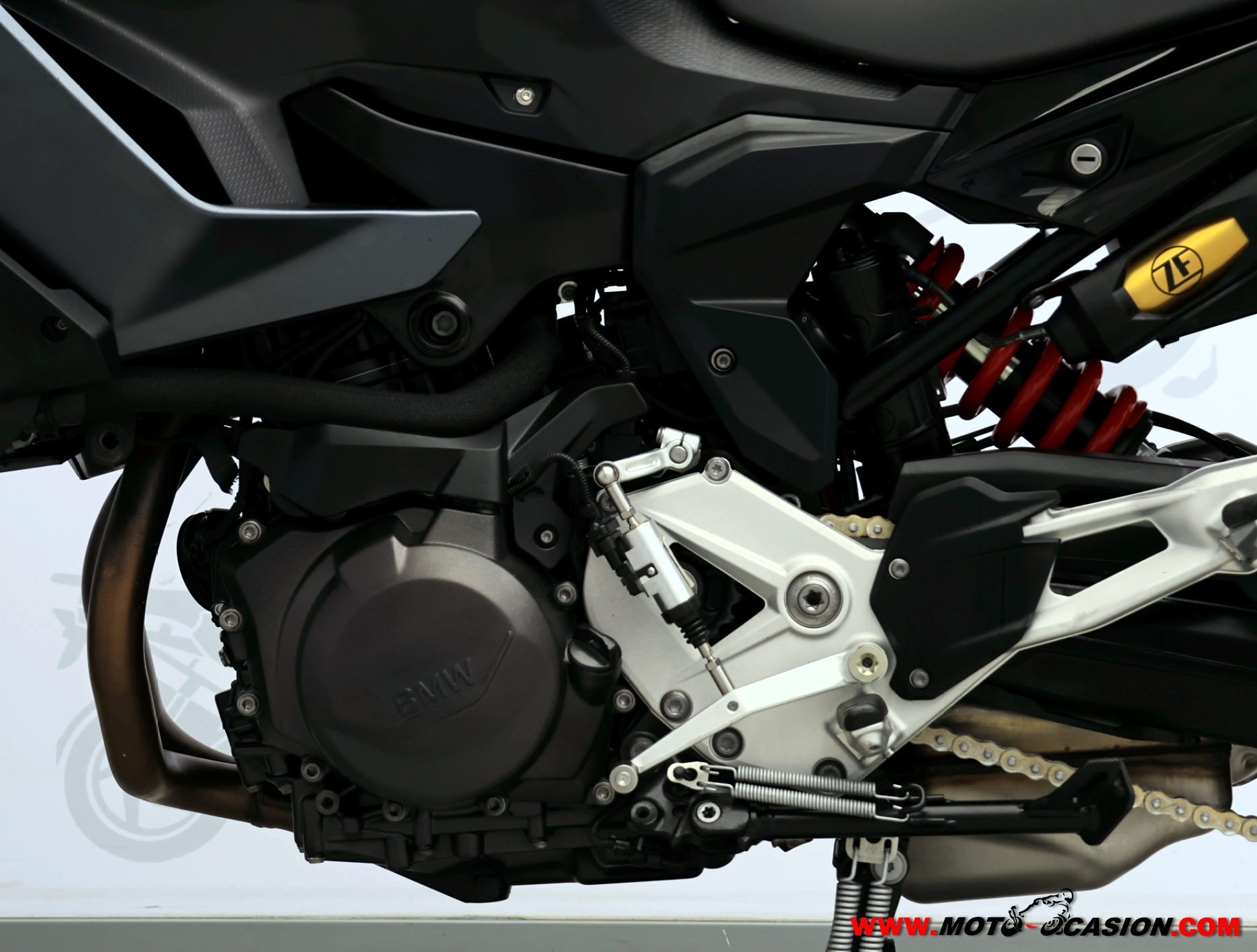 BMW F 900 XR TRIPLE BLACK -A2- GARNT