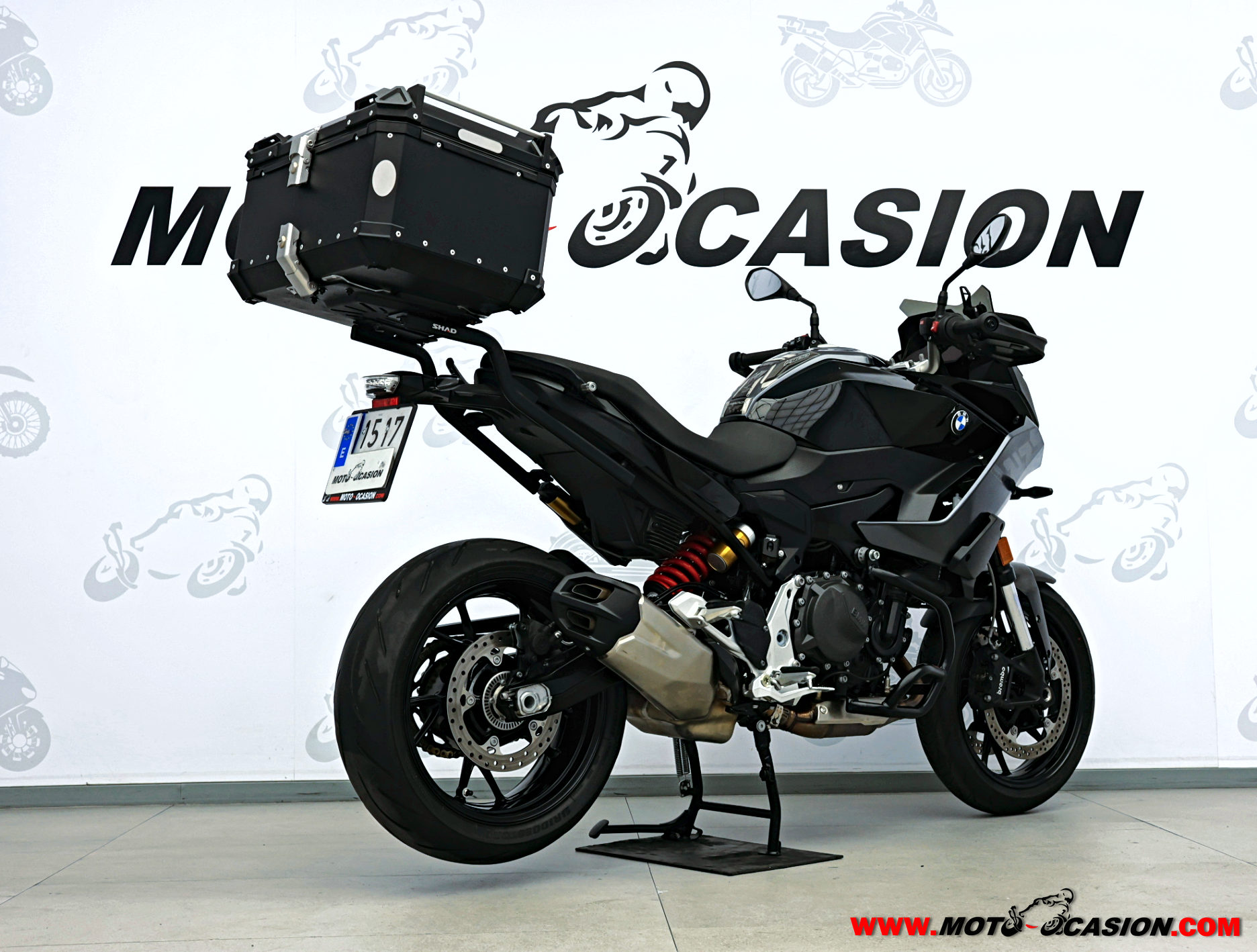 BMW F 900 XR TRIPLE BLACK (copia)