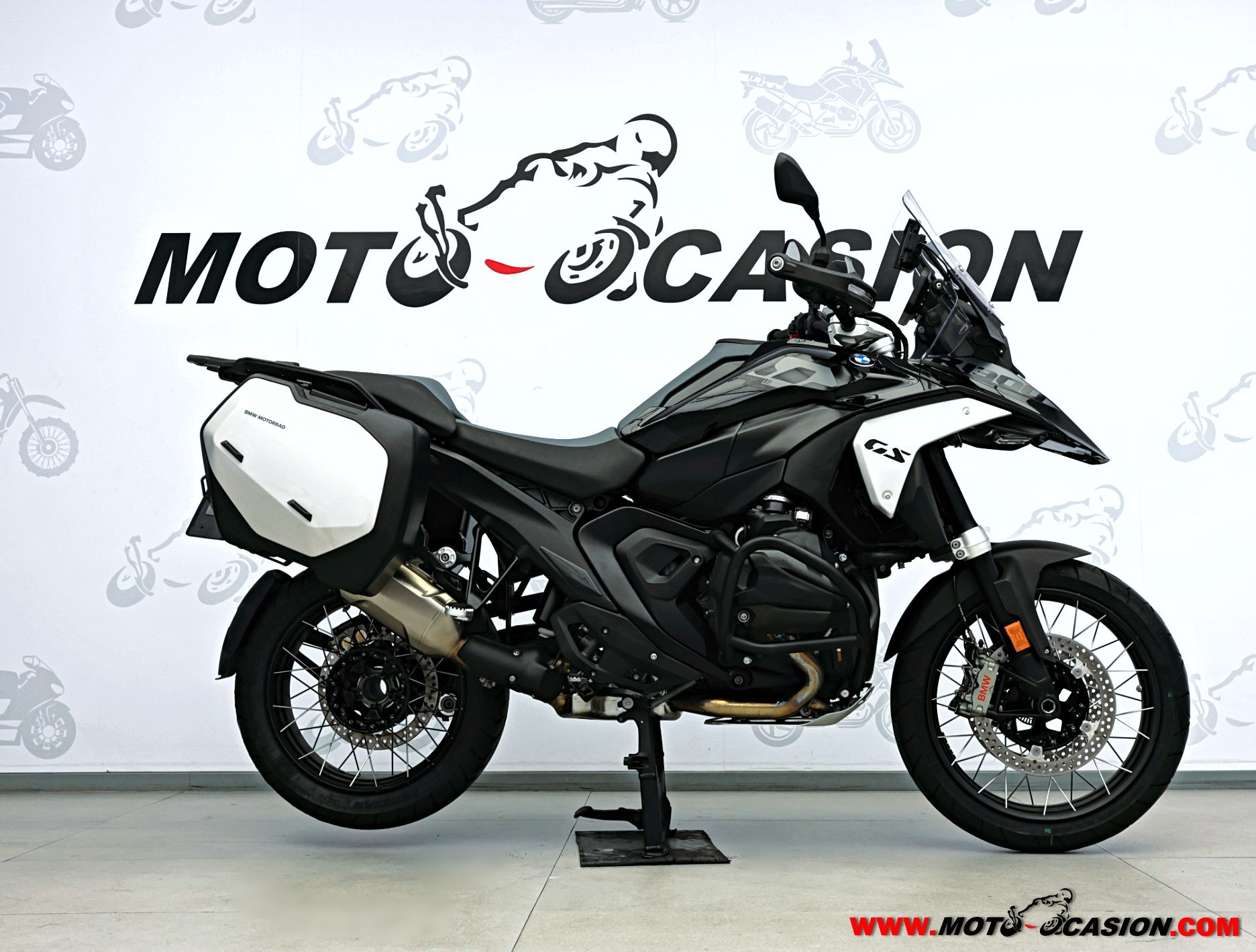 BMW R 1300 GS TRIPLE BLACK (copia)