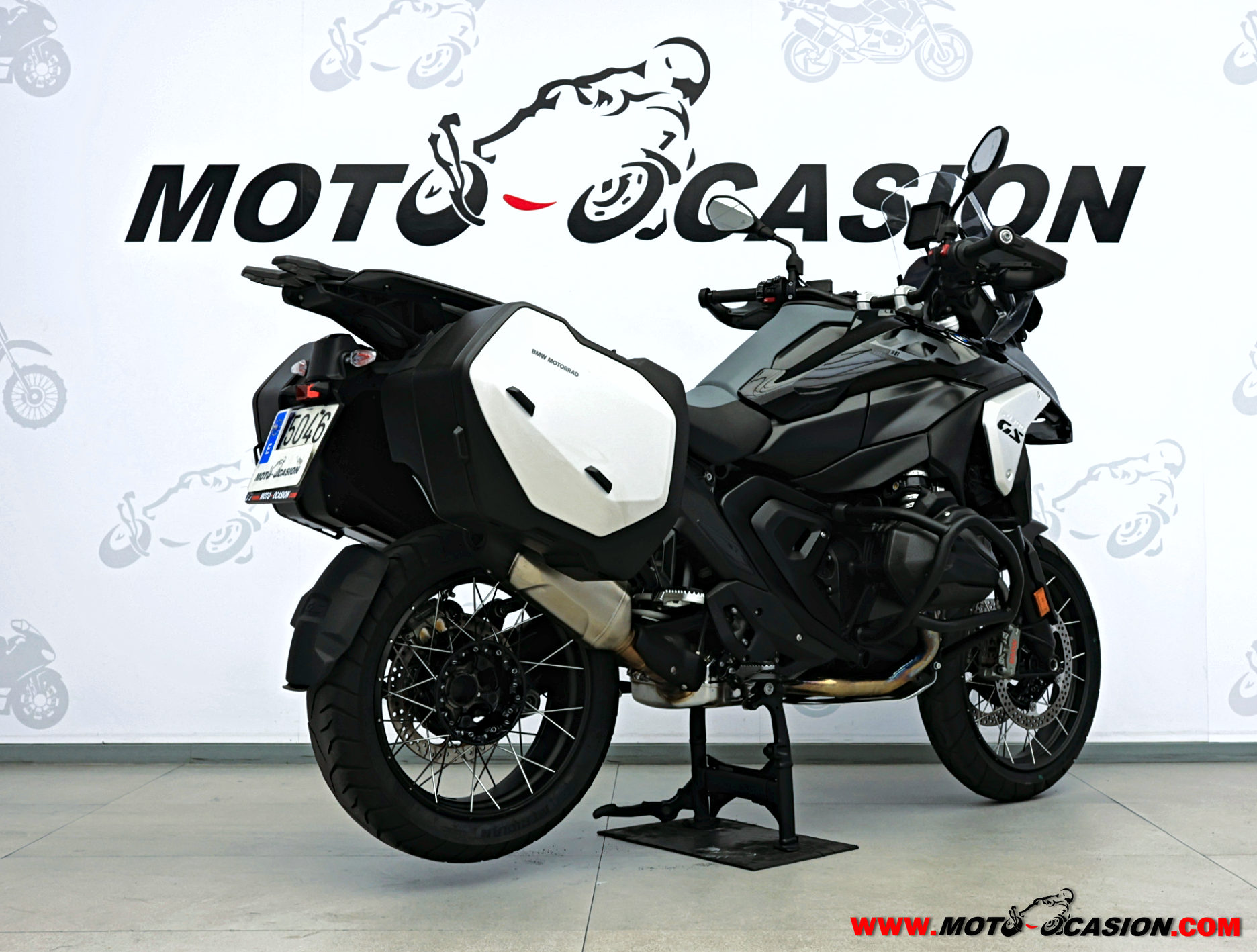 BMW R 1300 GS TRIPLE BLACK (copia)