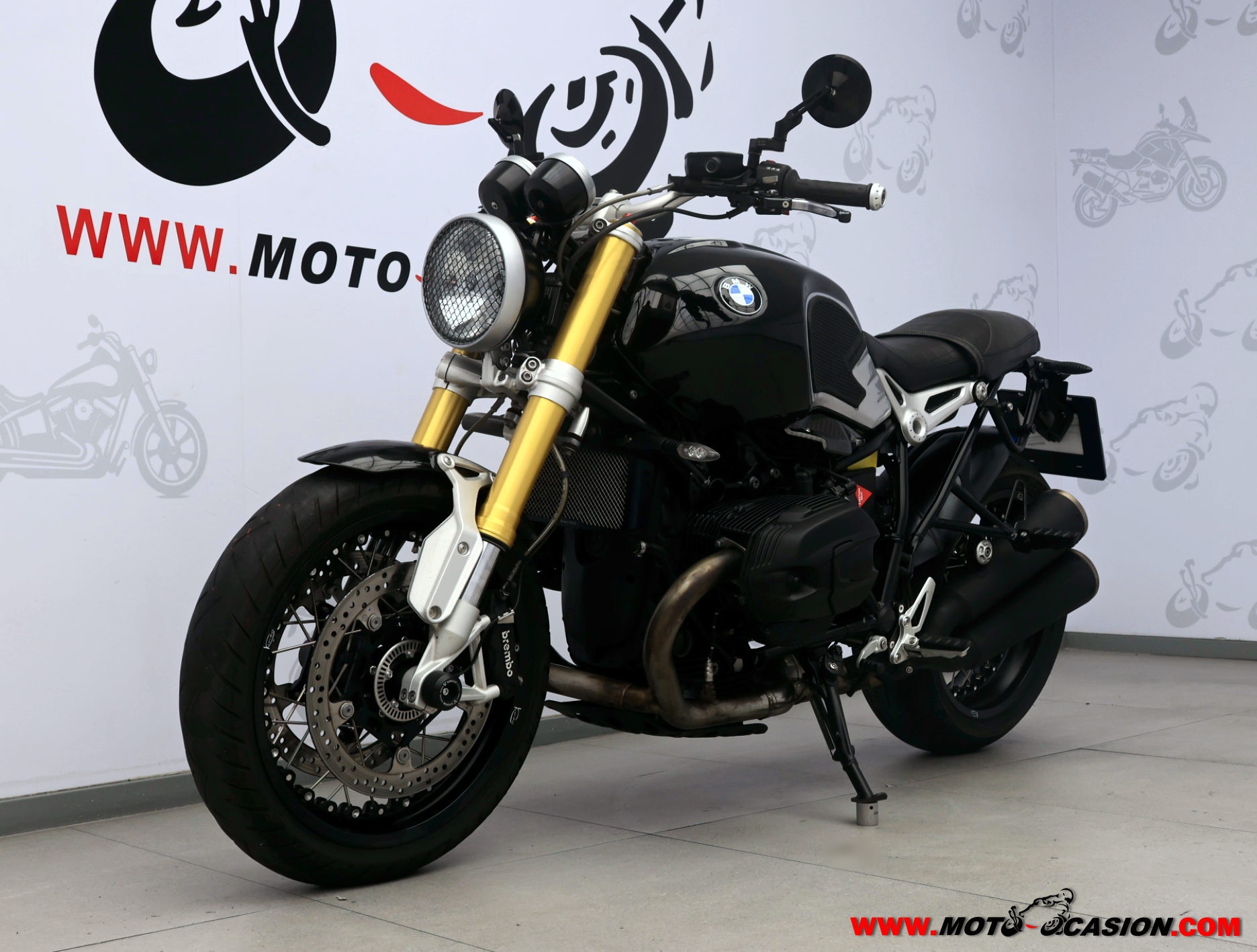 BMW R NINE T