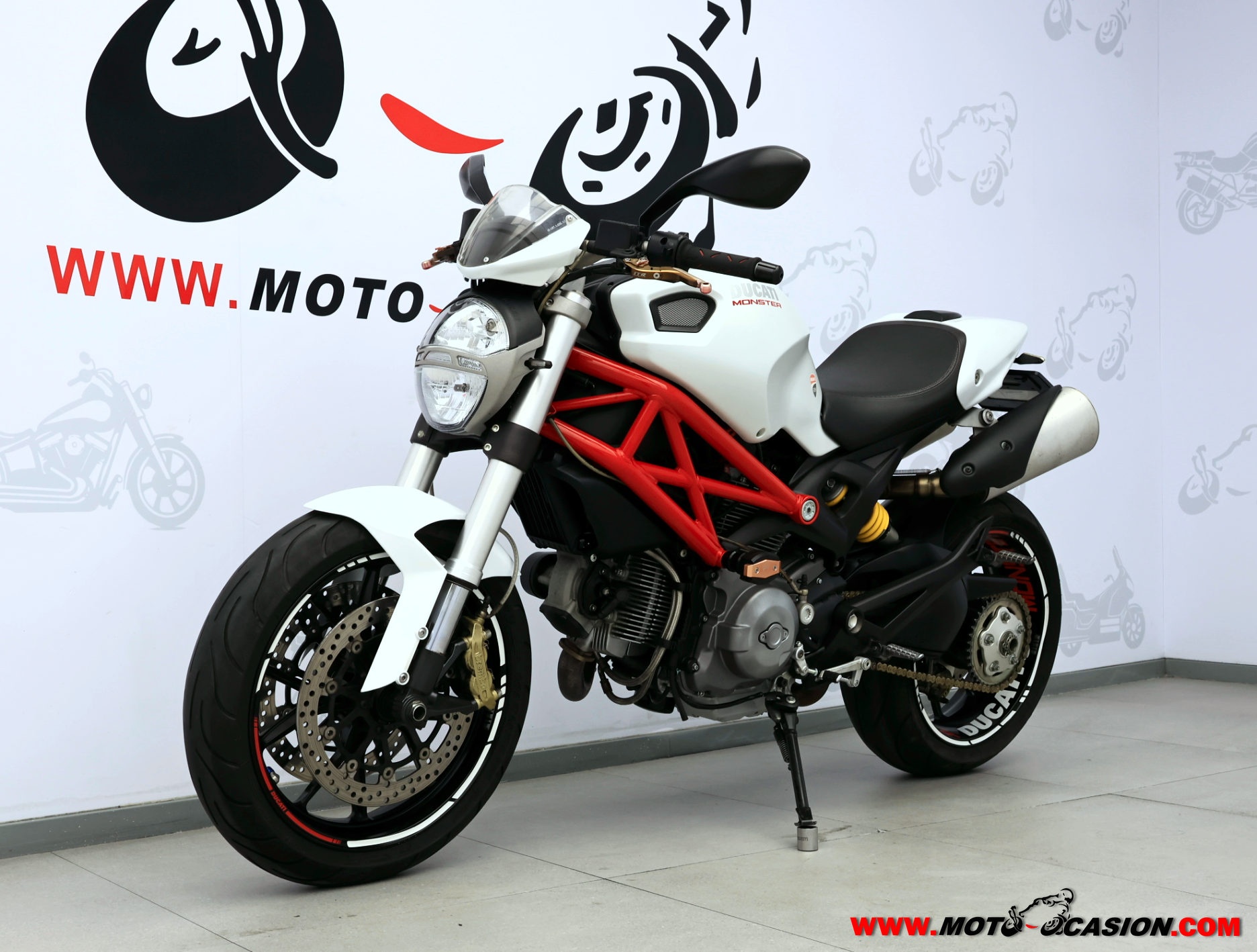 DUCATI MONSTER 796 -A2- (copia)