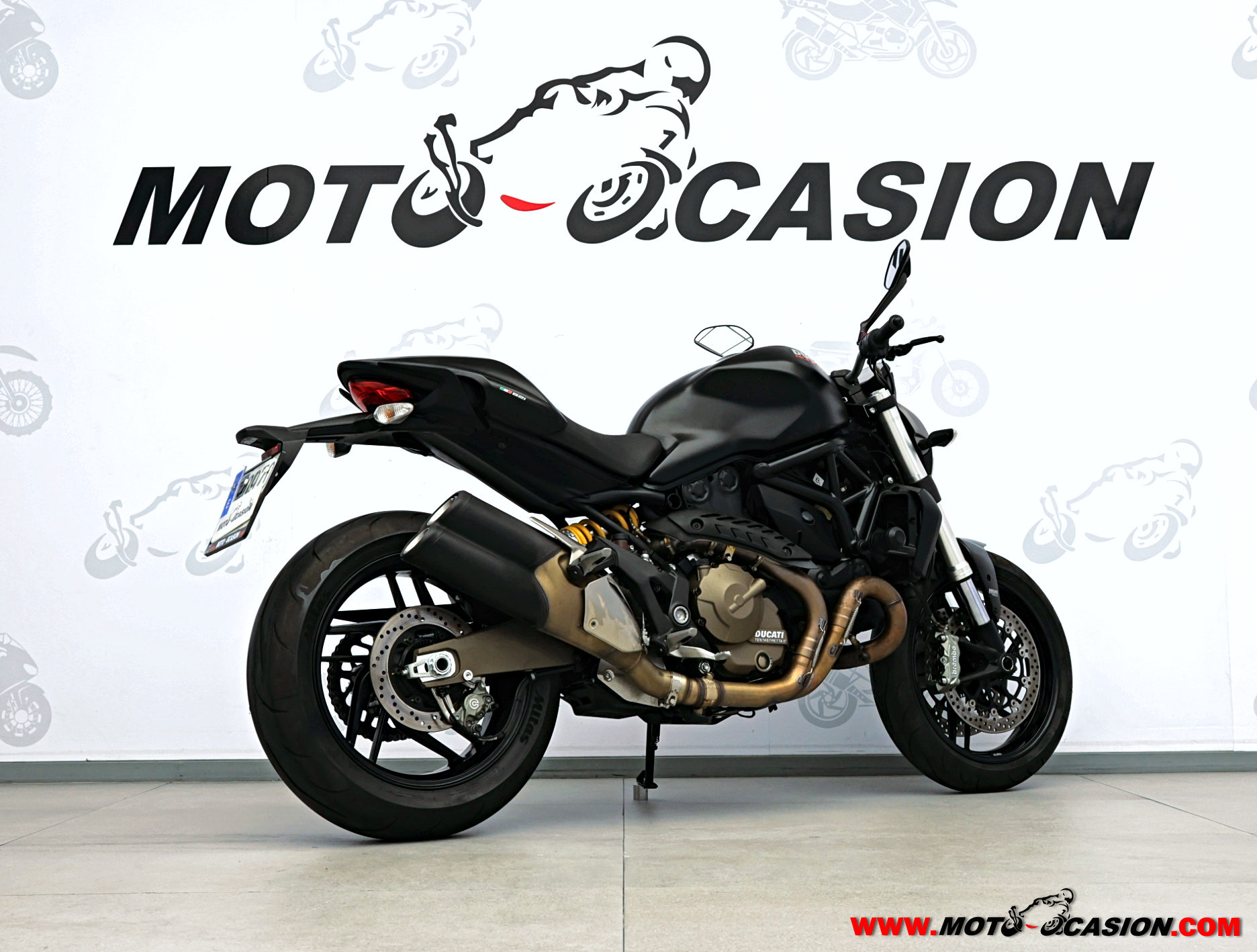 DUCATI MONSTER 821 DARK (copia)