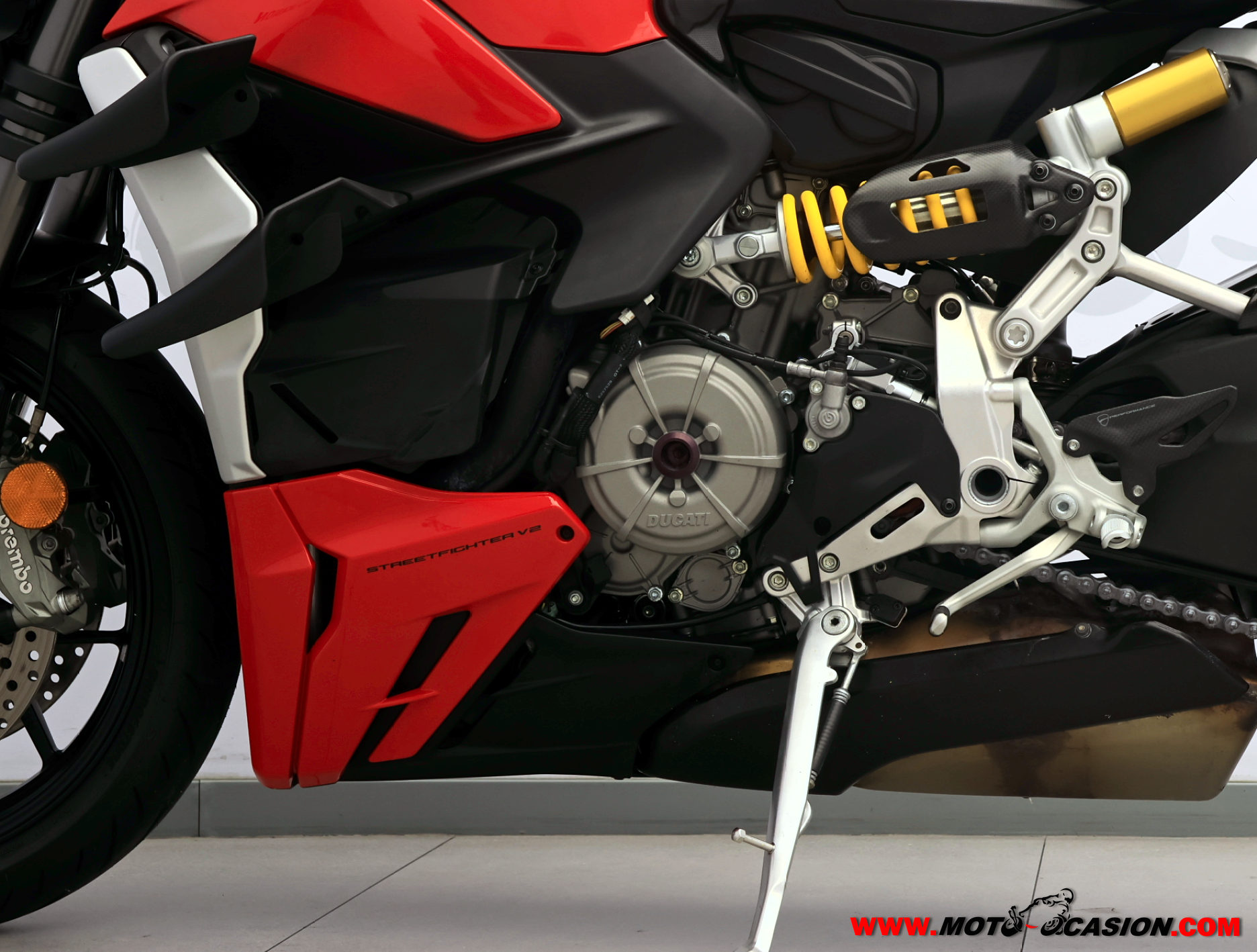 DUCATI STREETFIGHTER V2