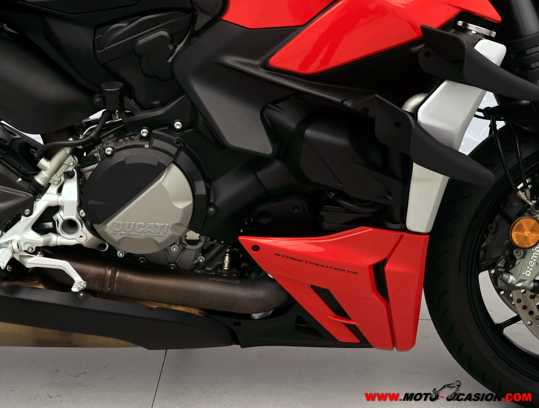 DUCATI STREETFIGHTER V2