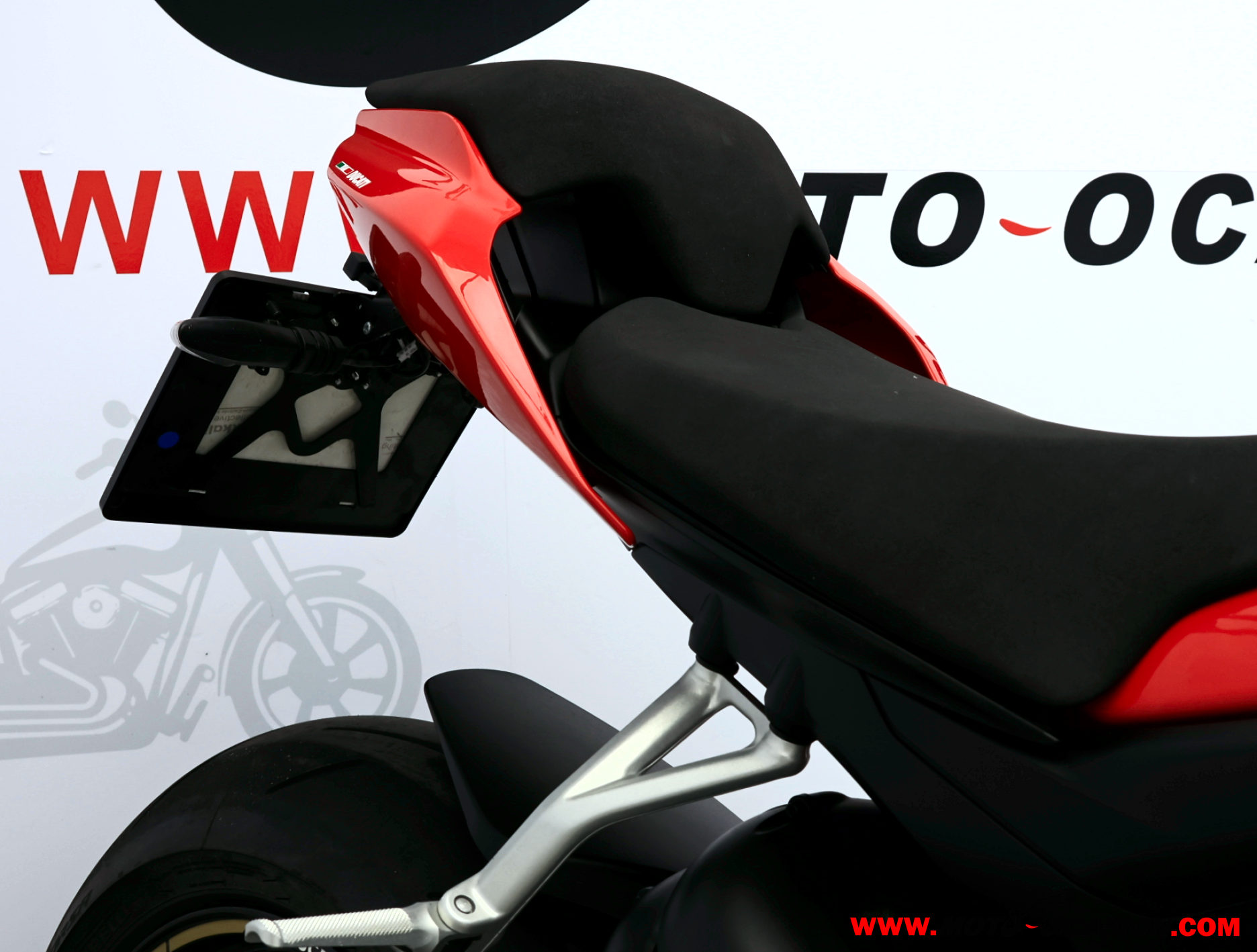 DUCATI STREETFIGHTER V4
