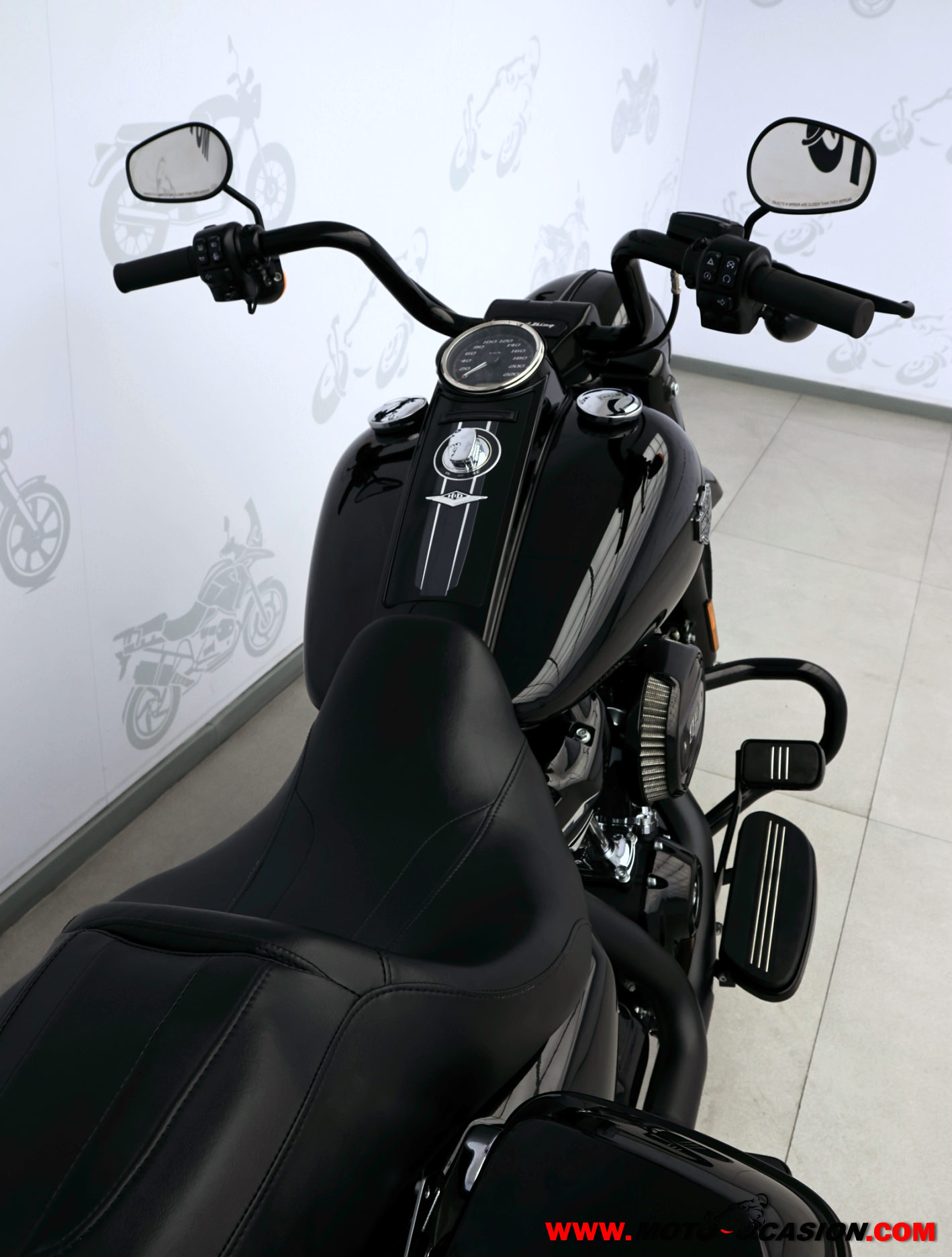 HARLEY-DAVIDSON ROAD KING SPECIAL