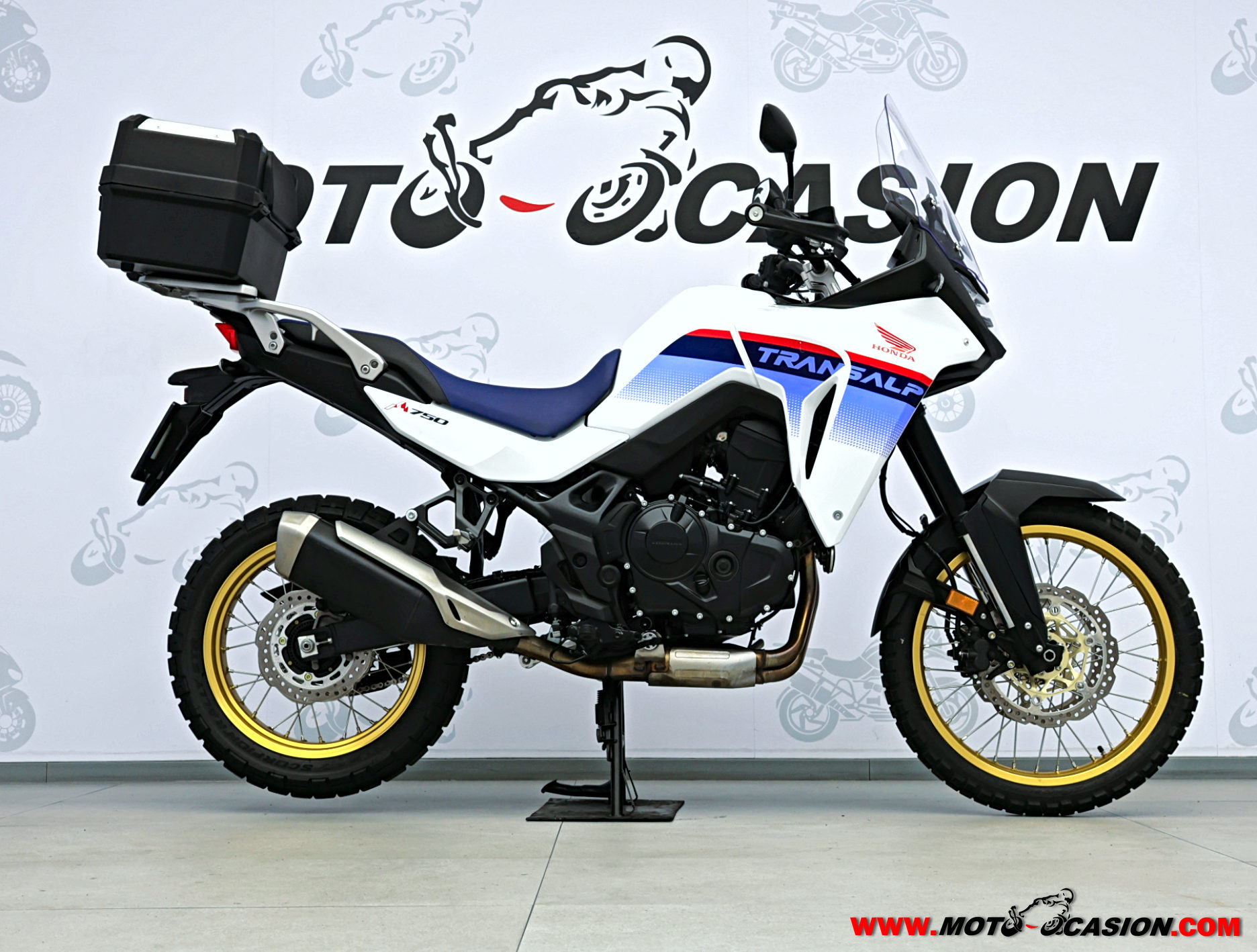 HONDA CB 750 HORNET ¿A2? GARANTÍA OFICIAL (copia)