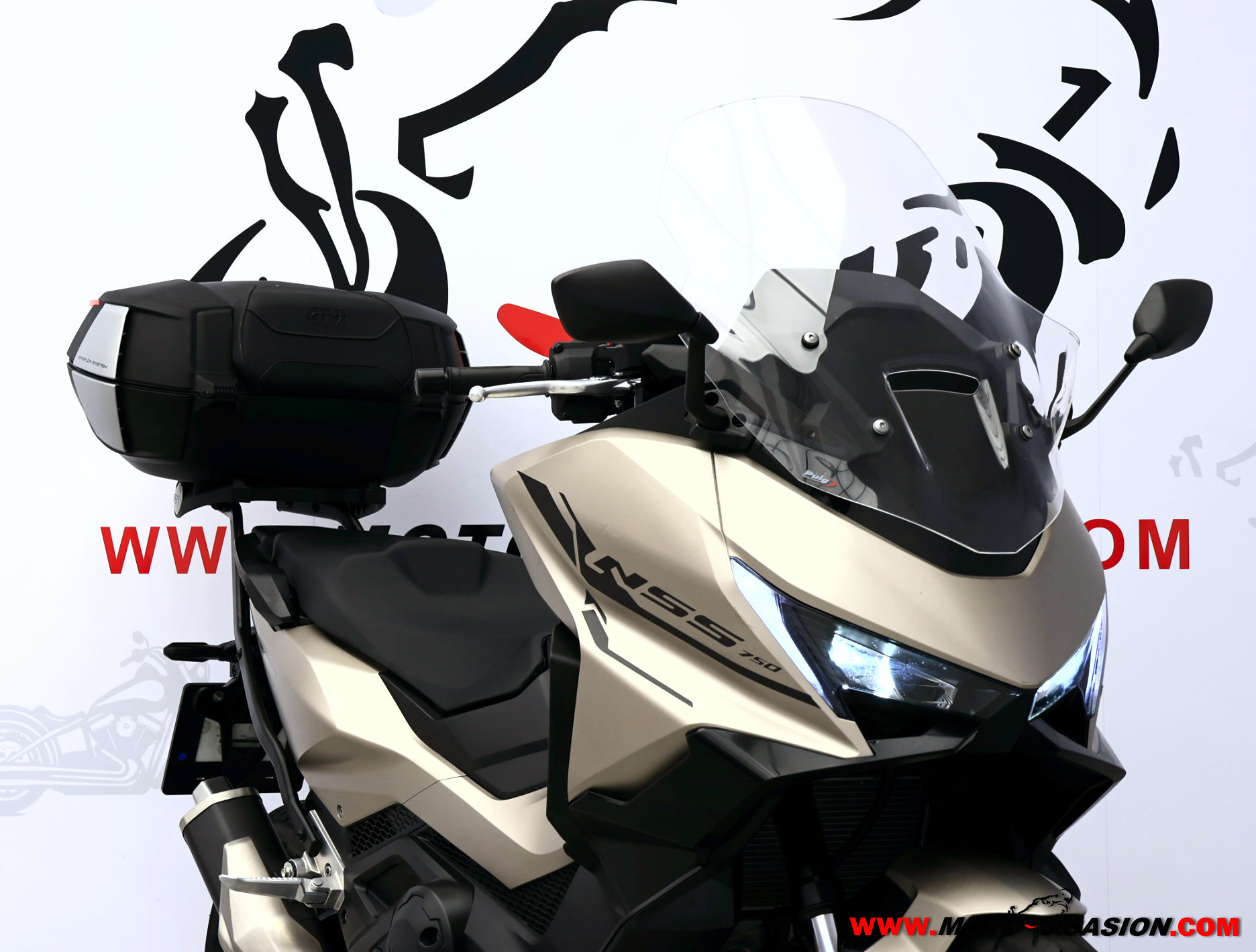 HONDA FORZA 750 ¿A2? (copia)