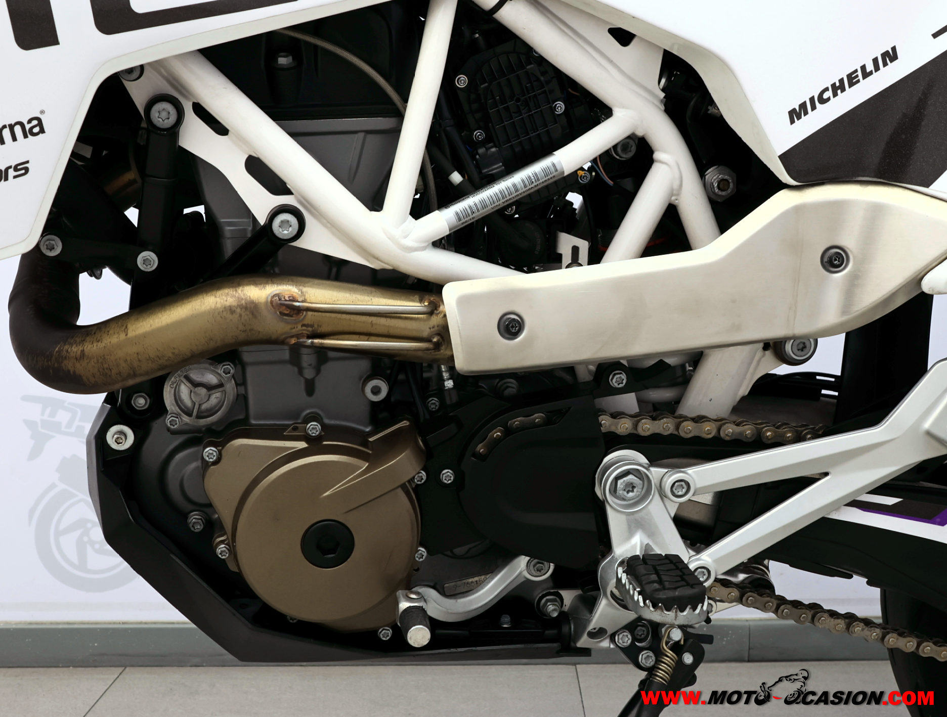 HUSQVARNA 701 SUPERMOTO -A2-