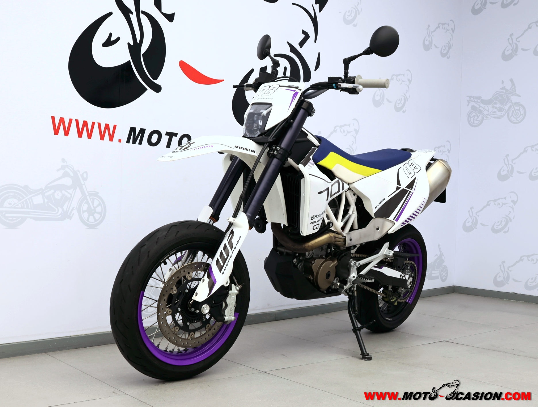 HUSQVARNA 701 SUPERMOTO -A2-