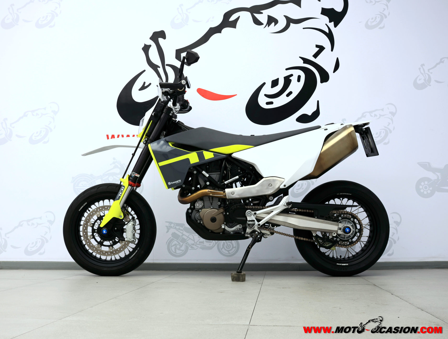 HUSQVARNA 701 SUPERMOTO ¿A2?