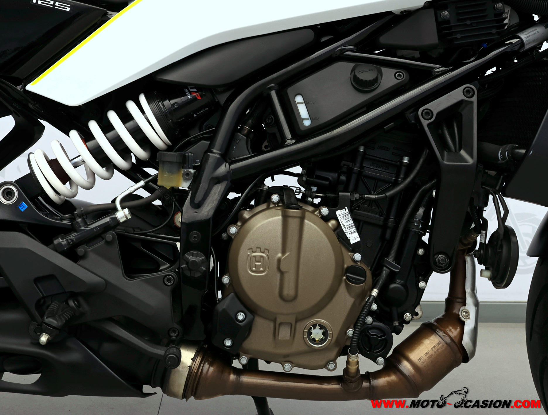 HUSQVARNA SVARTPILEN 125 -APTA B Y A1- (copia)