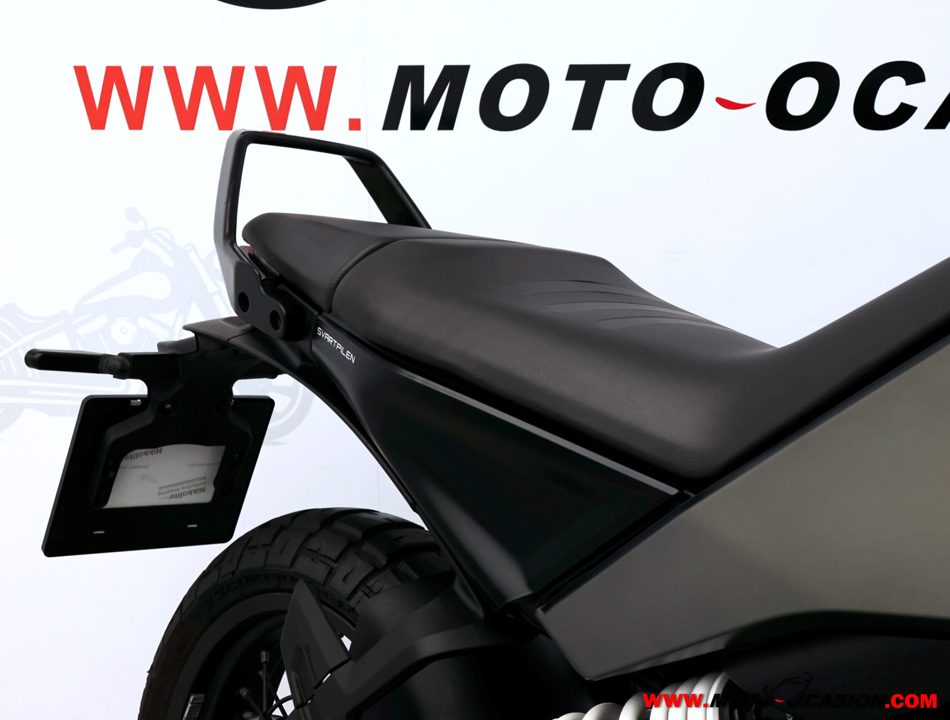 HUSQVARNA SVARTPILEN 401