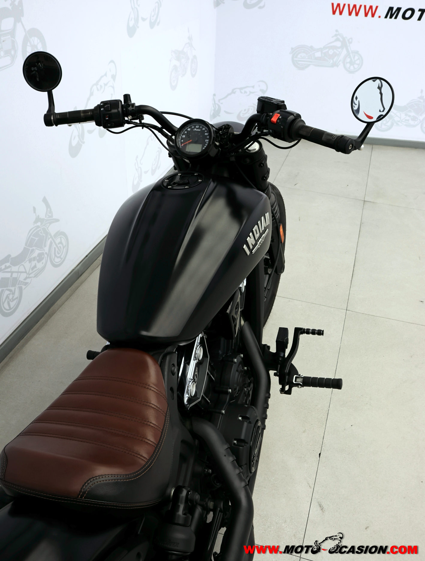 INDIAN SCOUT BOBBER ¿A2? (copia)