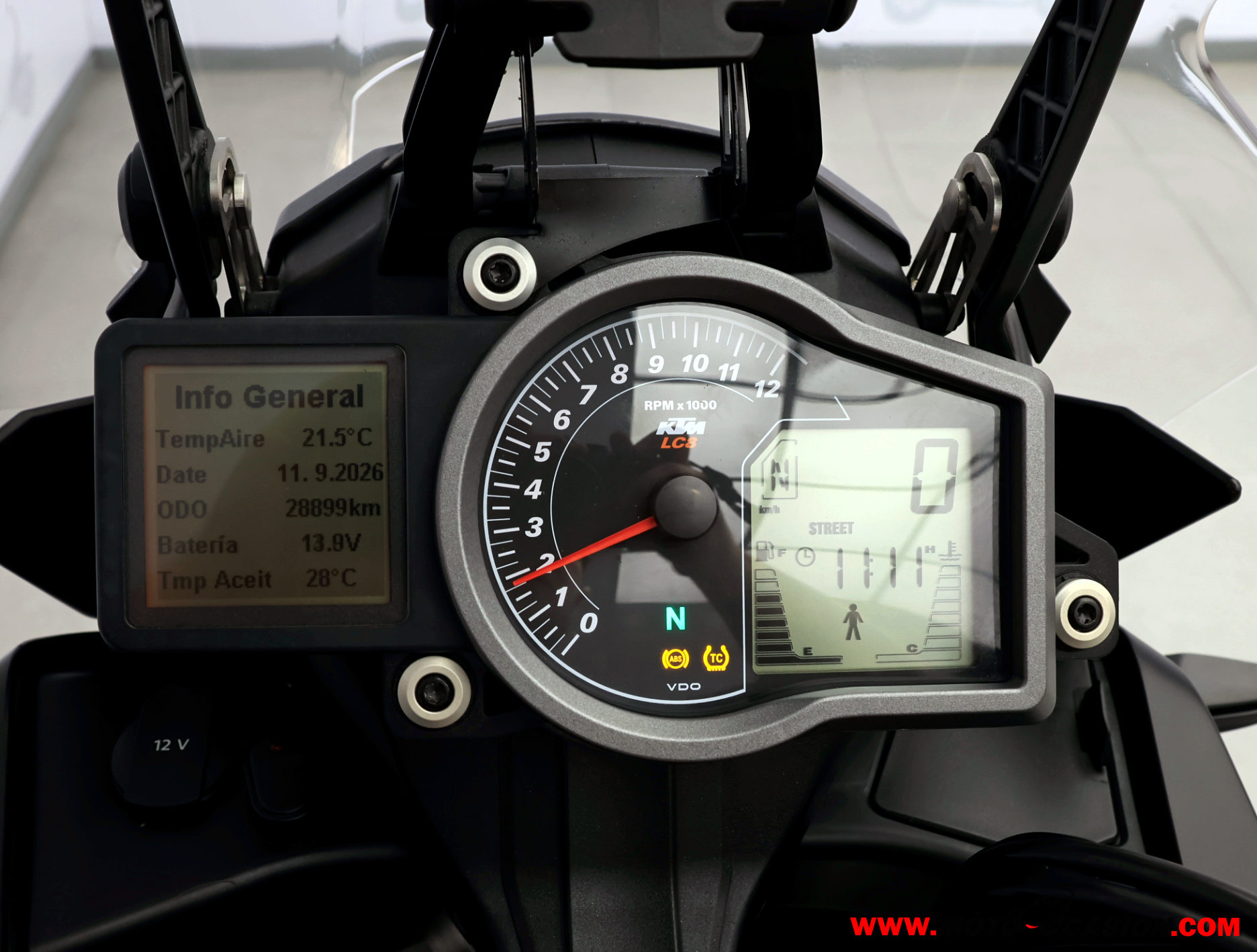 KTM 1190 ADVENTURE R (copia)