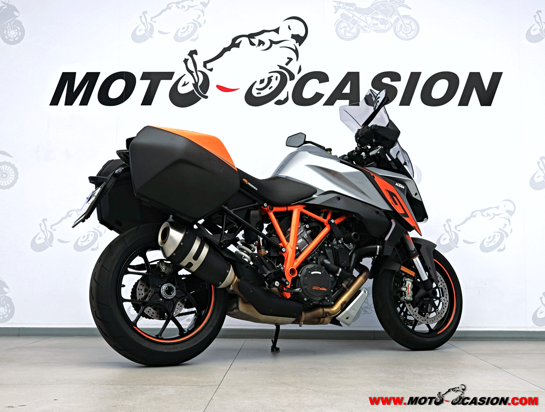 KTM 1290 SUPER DUKE GT (copia)
