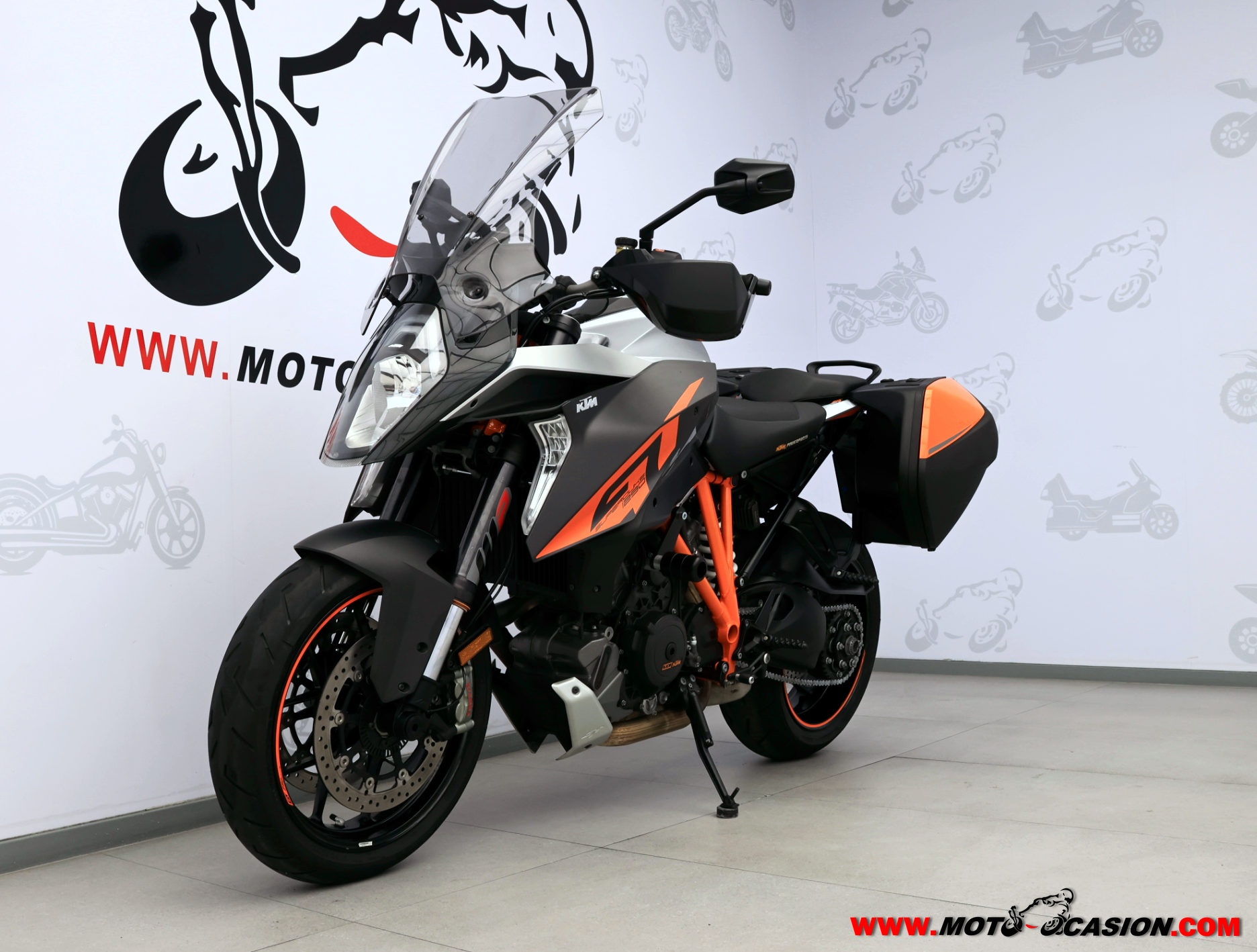 KTM 1290 SUPER DUKE GT (copia)