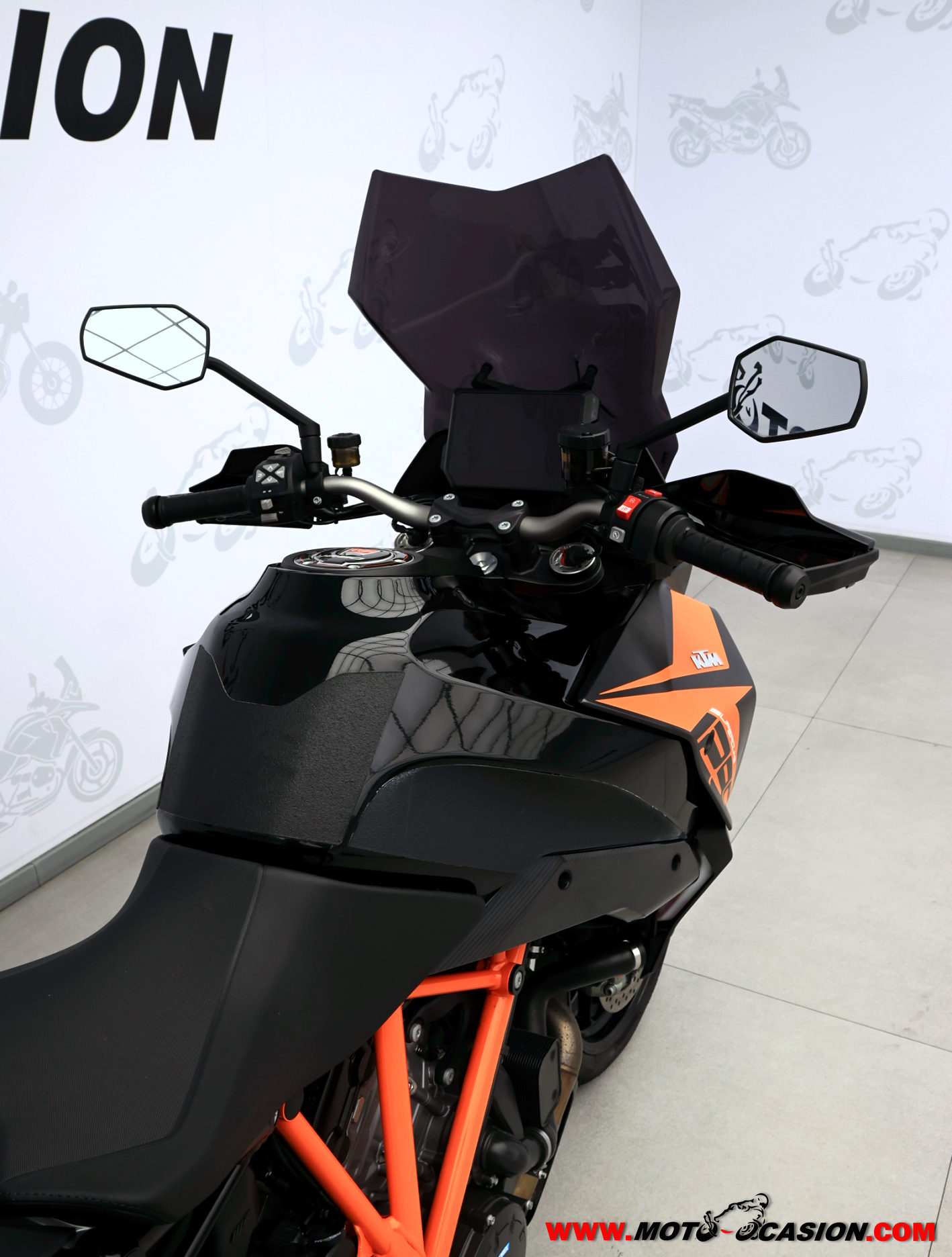 KTM 1290 SUPER DUKE GT (copia)