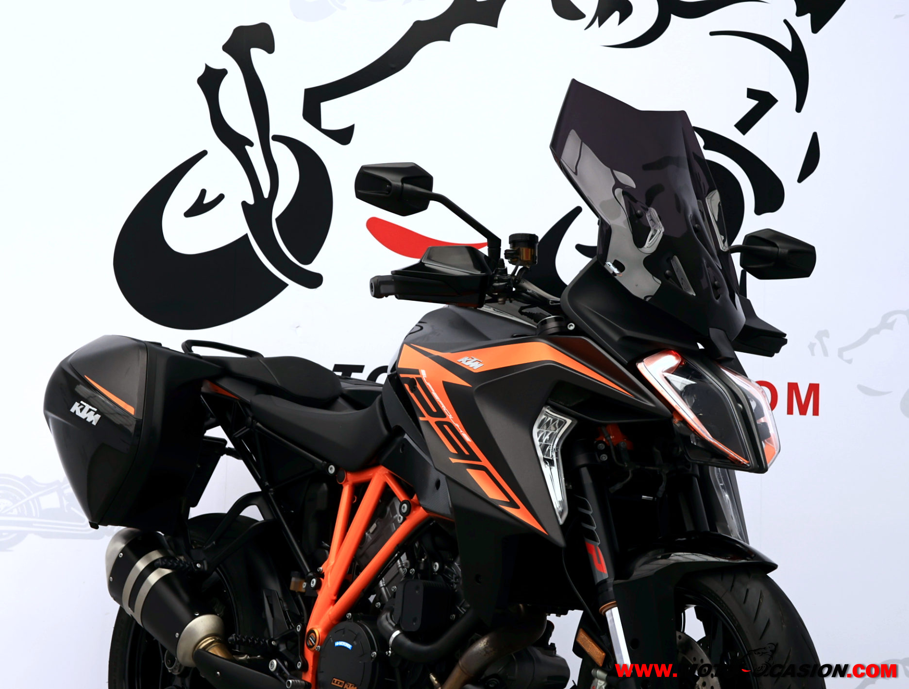KTM 1290 SUPER DUKE GT (copia)