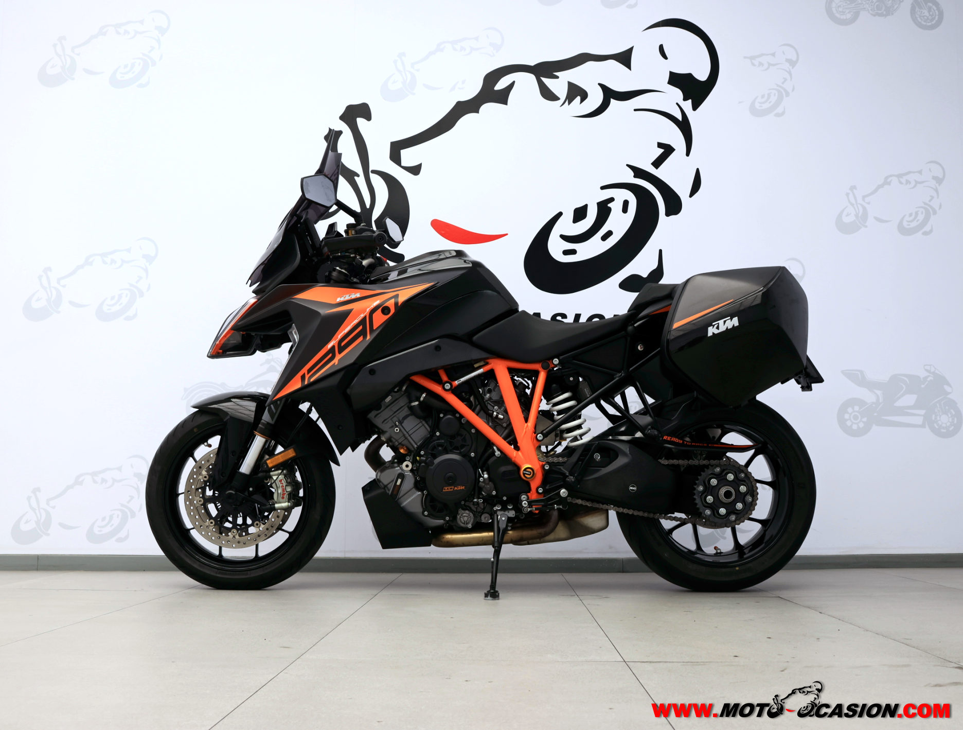 KTM 1290 SUPER DUKE GT (copia)
