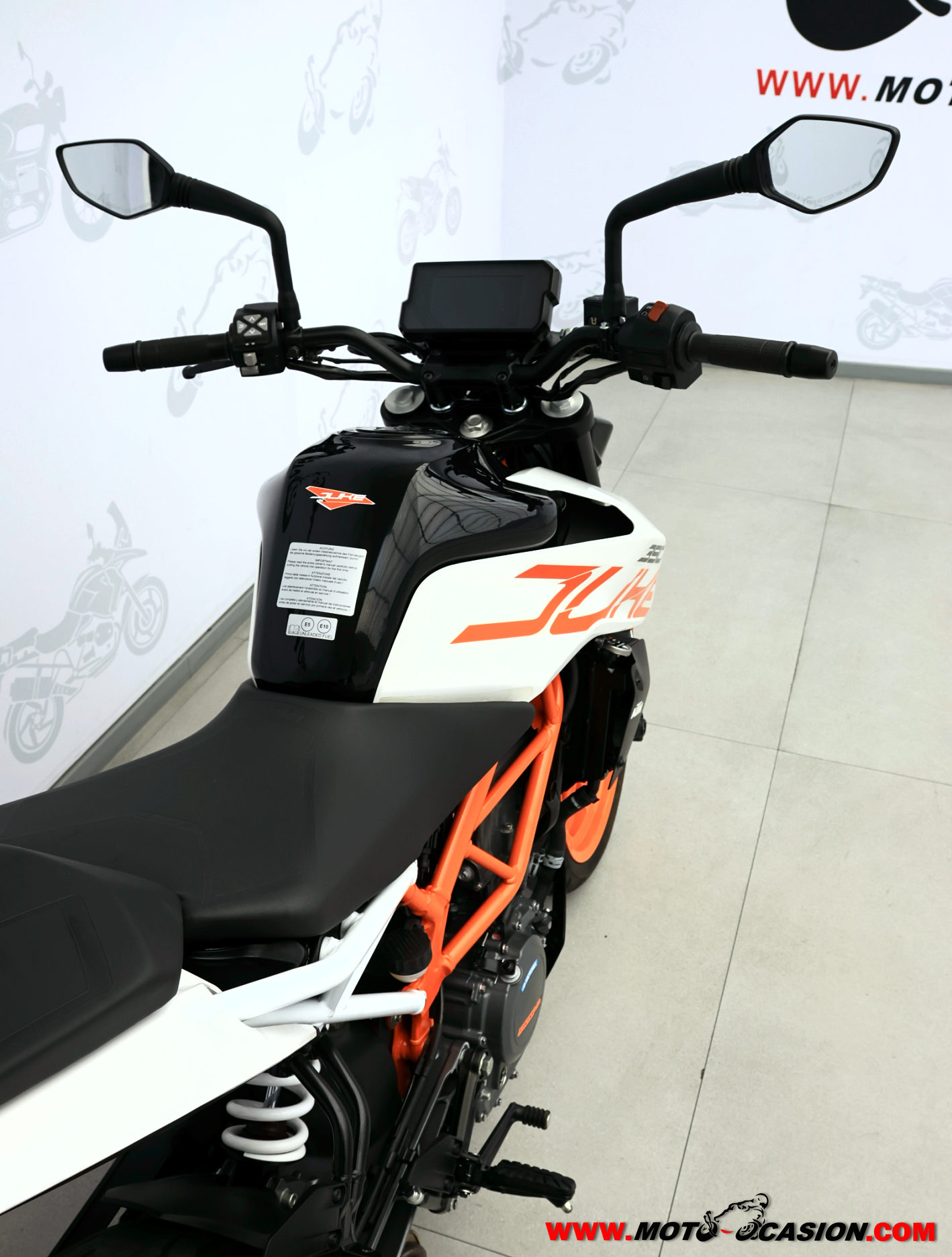 KTM 390 DUKE -APTA A2- (copia)