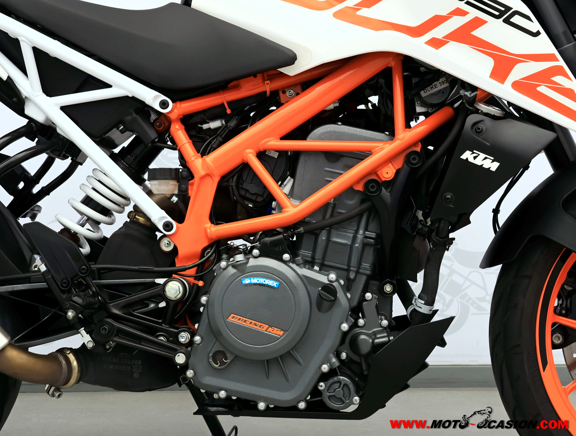 KTM 390 DUKE -APTA A2- (copia)