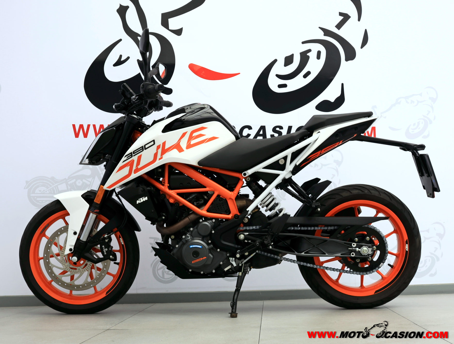 KTM 390 DUKE -APTA A2- (copia)