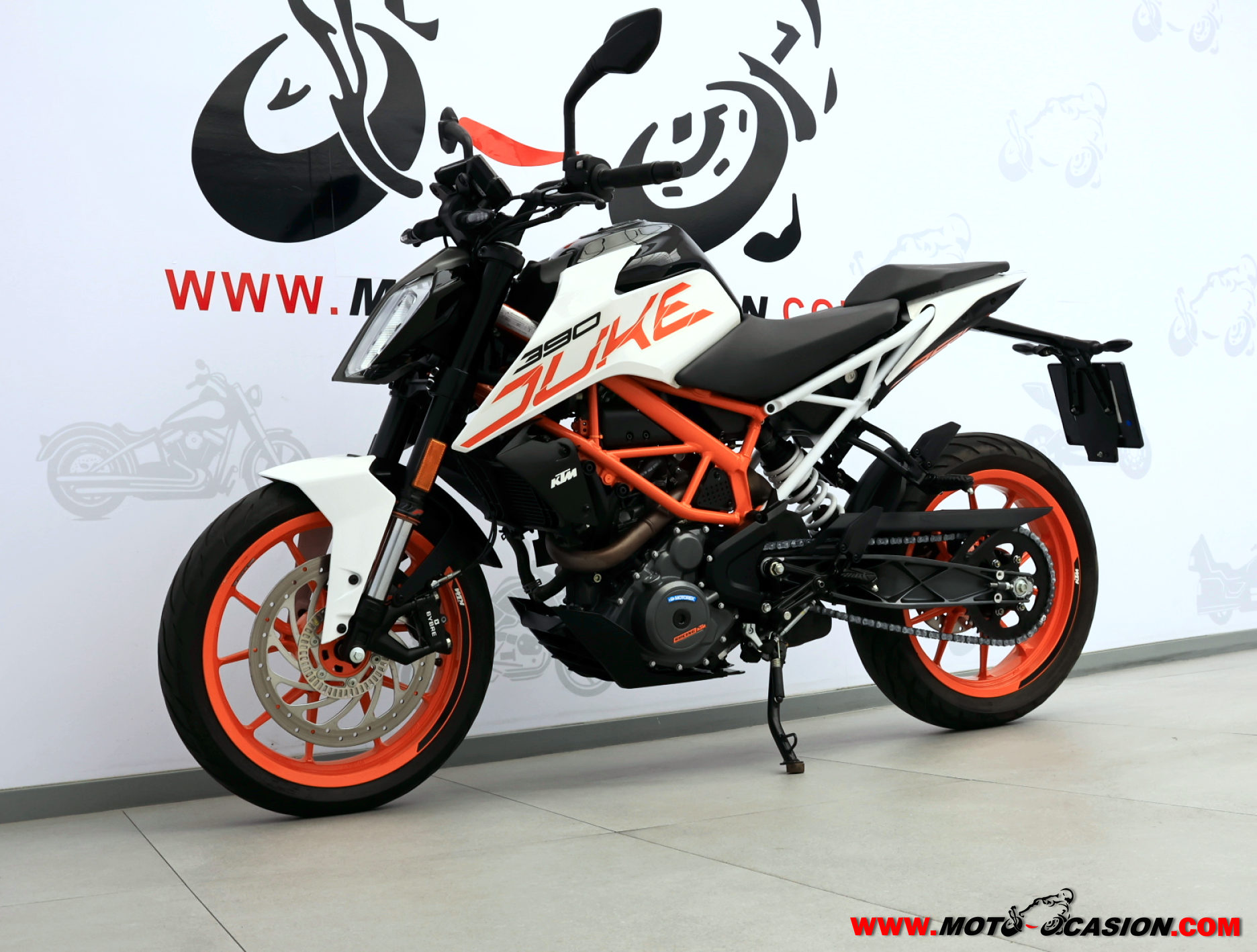 KTM 390 DUKE -APTA A2- (copia)