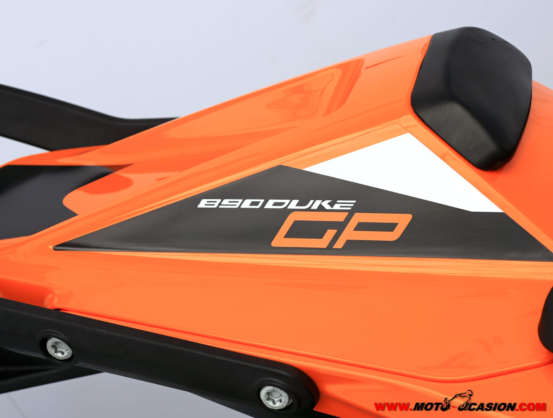 KTM 890 DUKE GP