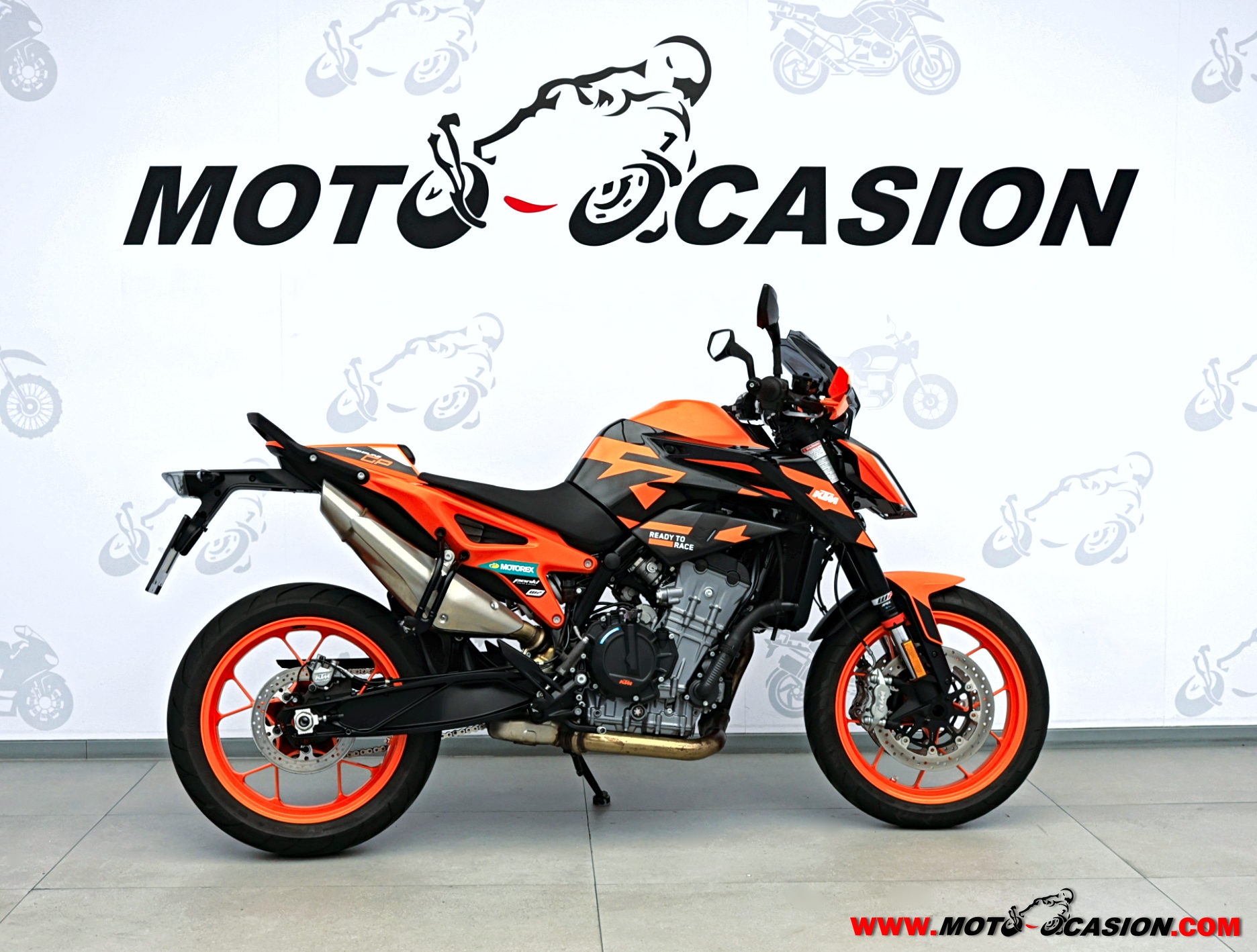 KTM 890 DUKE GP (copia)