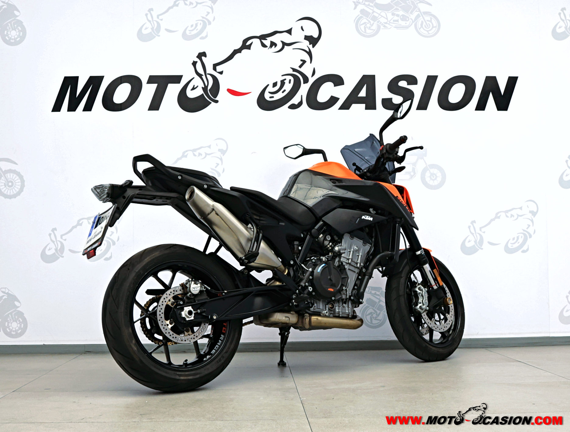 KTM 890 DUKE GP (copia)
