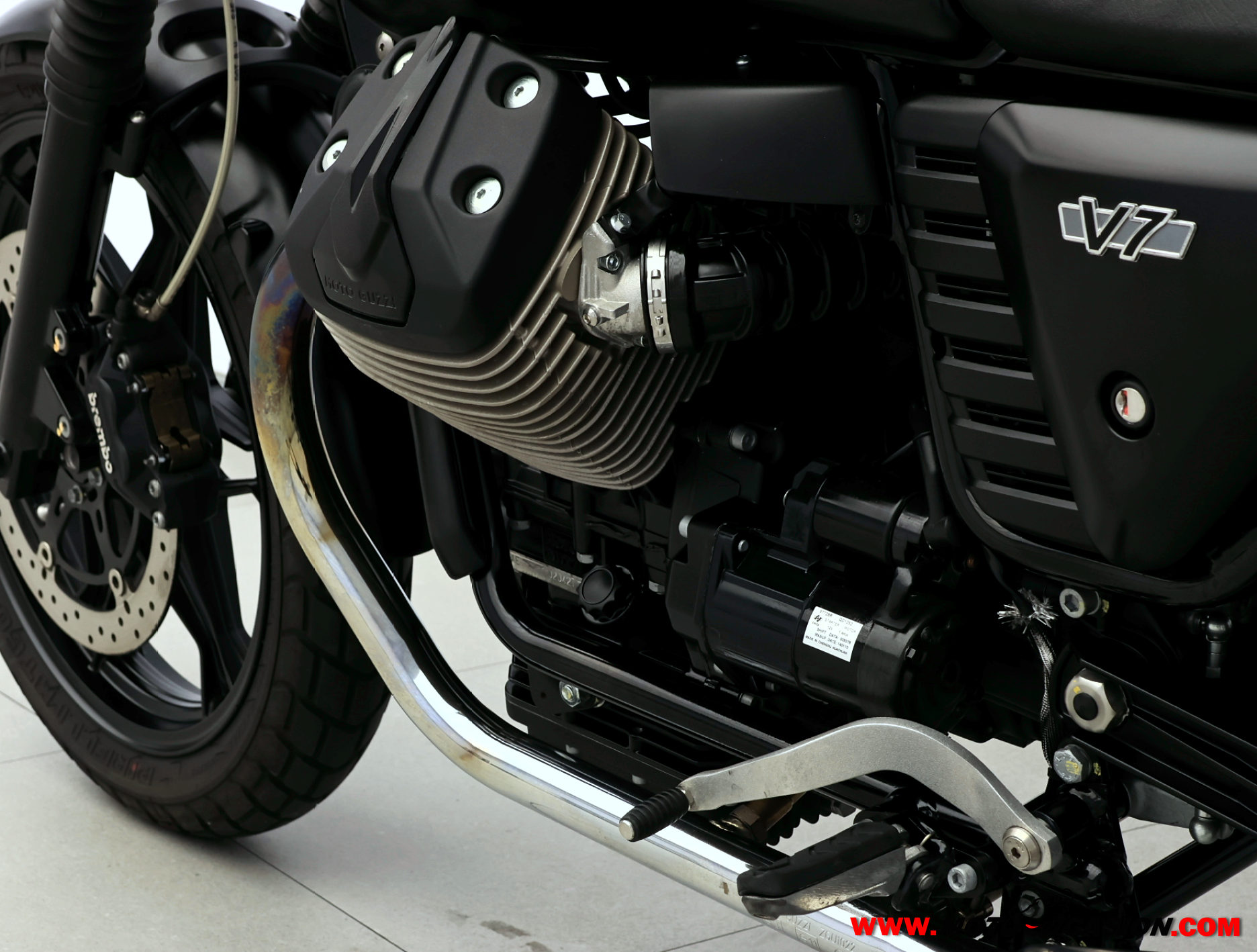 MOTO GUZZI V7 STONE -A2-