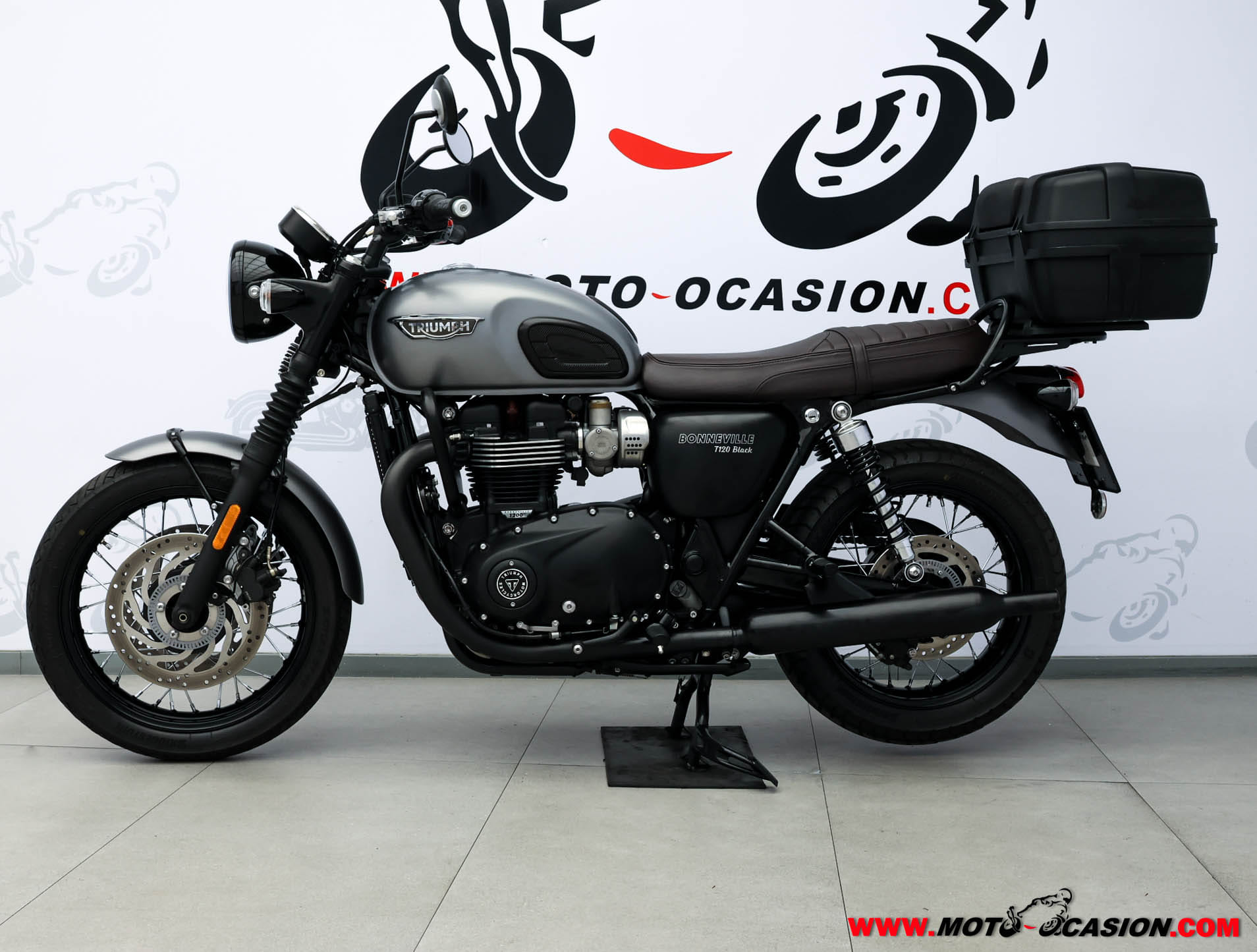 TRIUMPH BONNEVILLE T120 BLACK ¿A2?
