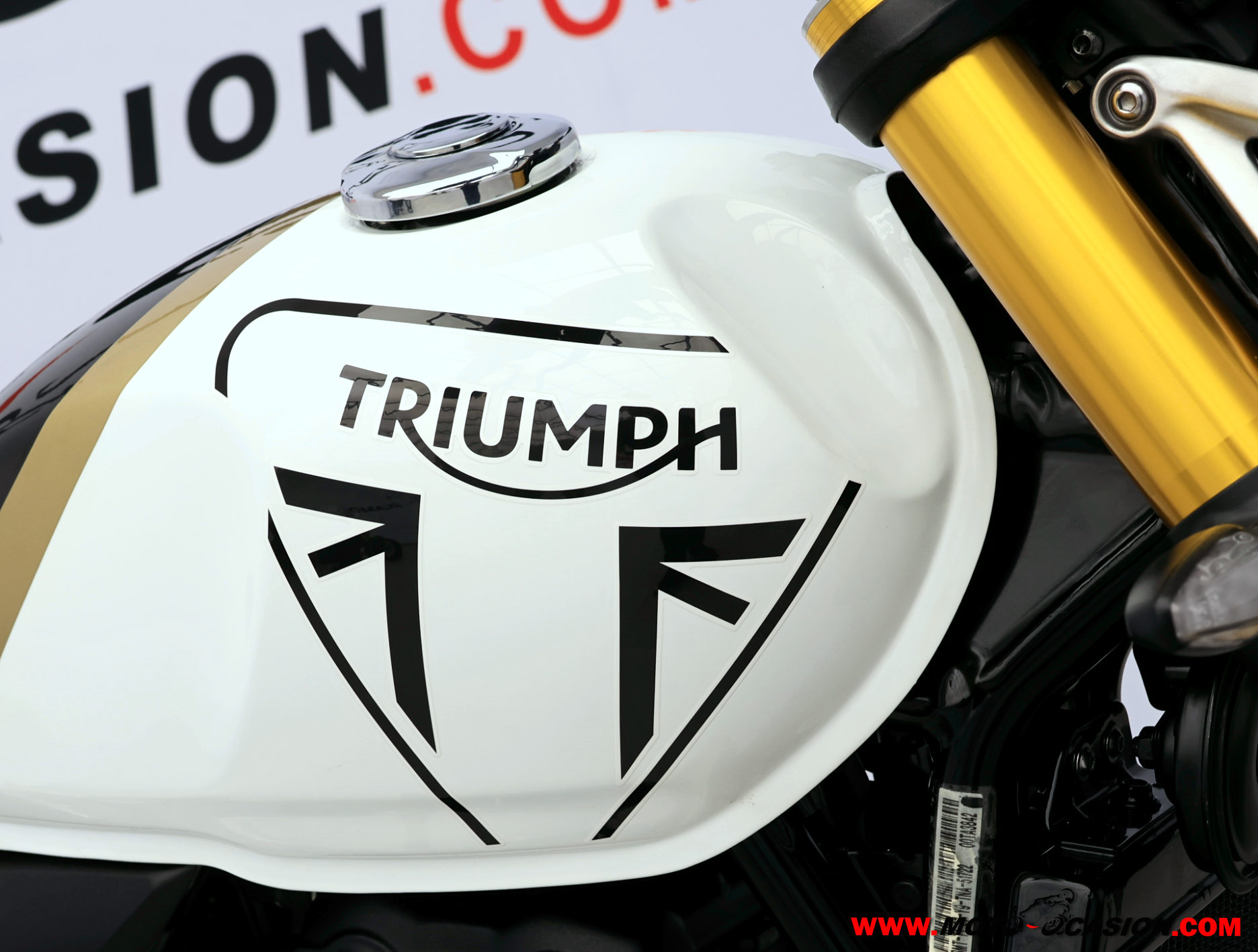 TRIUMPH SPEED 400 -APTA A2- GARANTÍA OFICIAL
