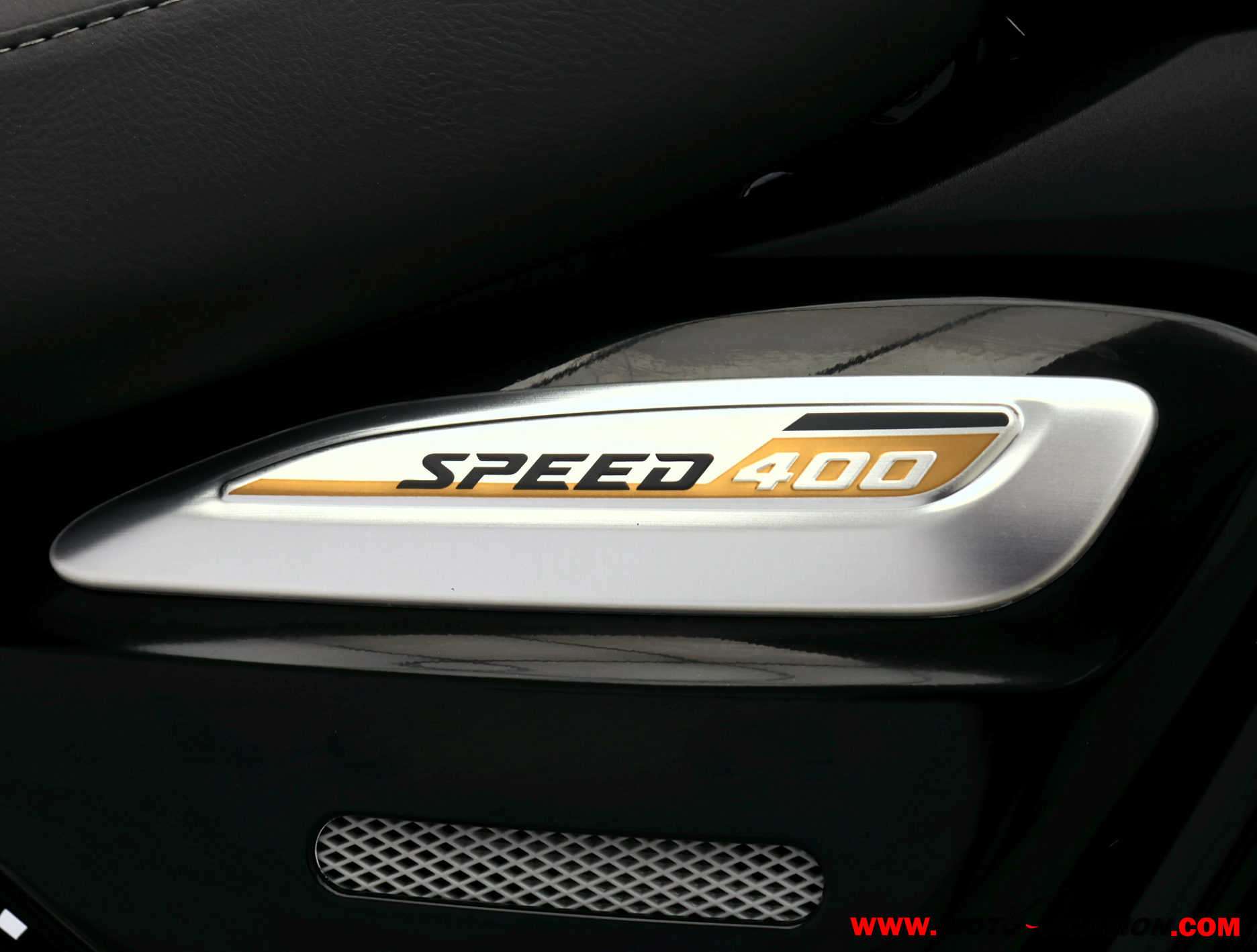 TRIUMPH SPEED 400 -APTA A2- GARANTÍA OFICIAL