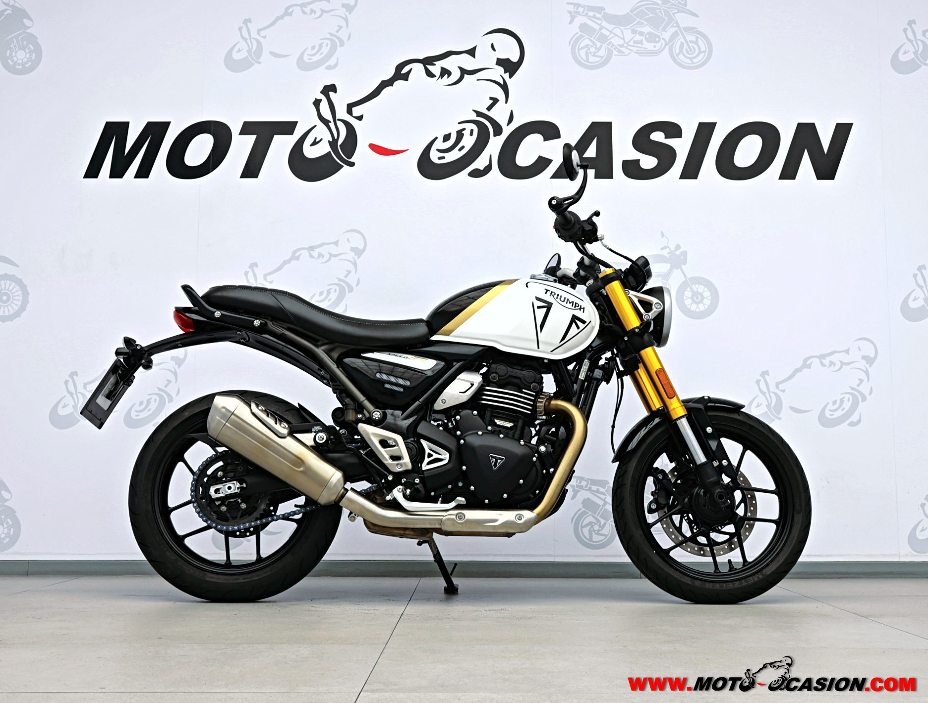 TRIUMPH SPEED 400 -APTA A2- GARANTÍA OFICIAL (copia)