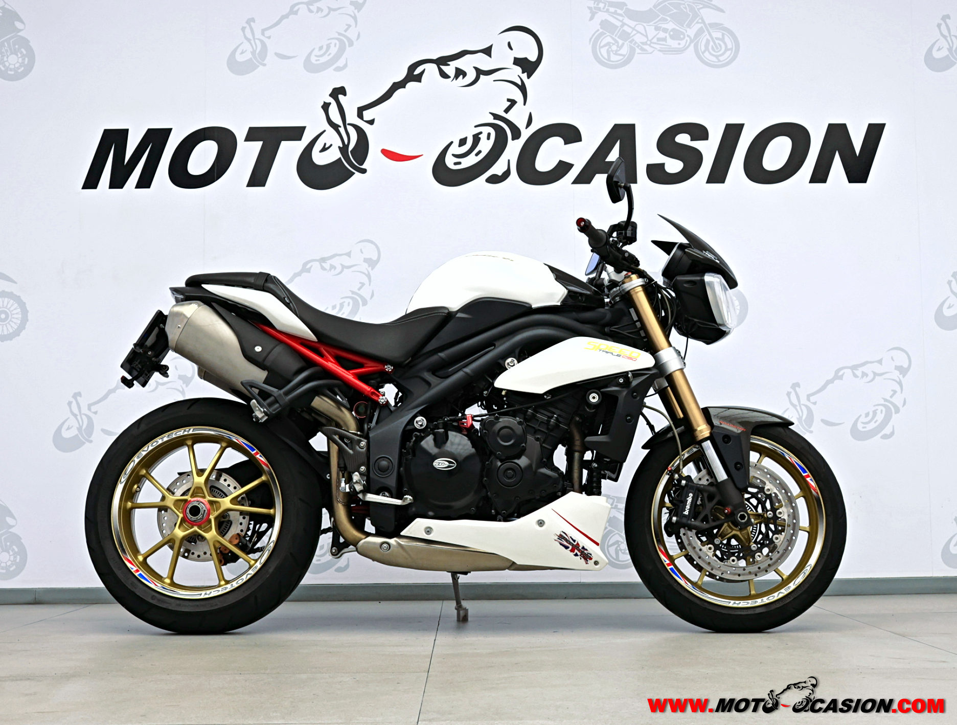 TRIUMPH SPEED TRIPLE 1050